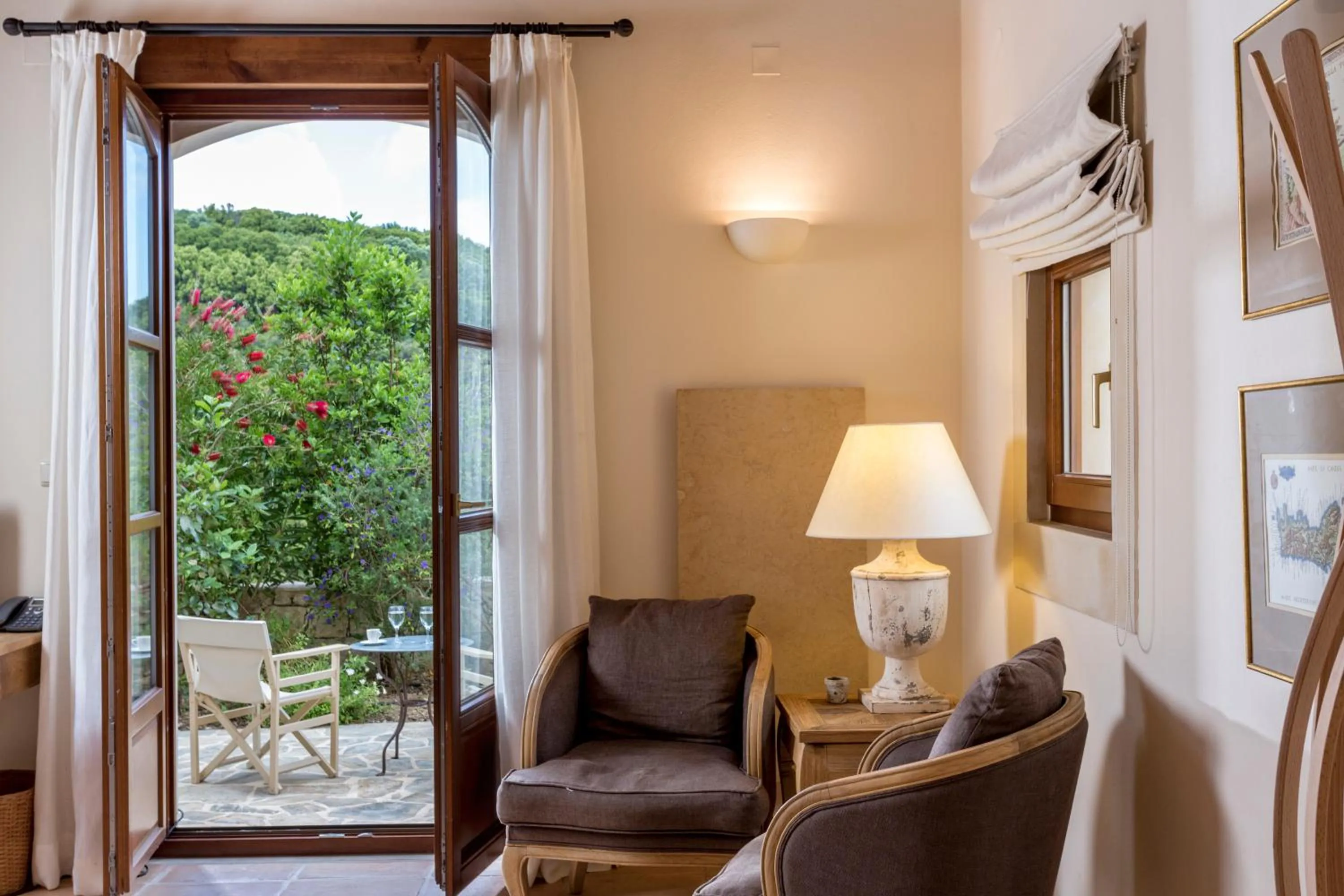 Balcony/Terrace in Kapsaliana Village Hotel