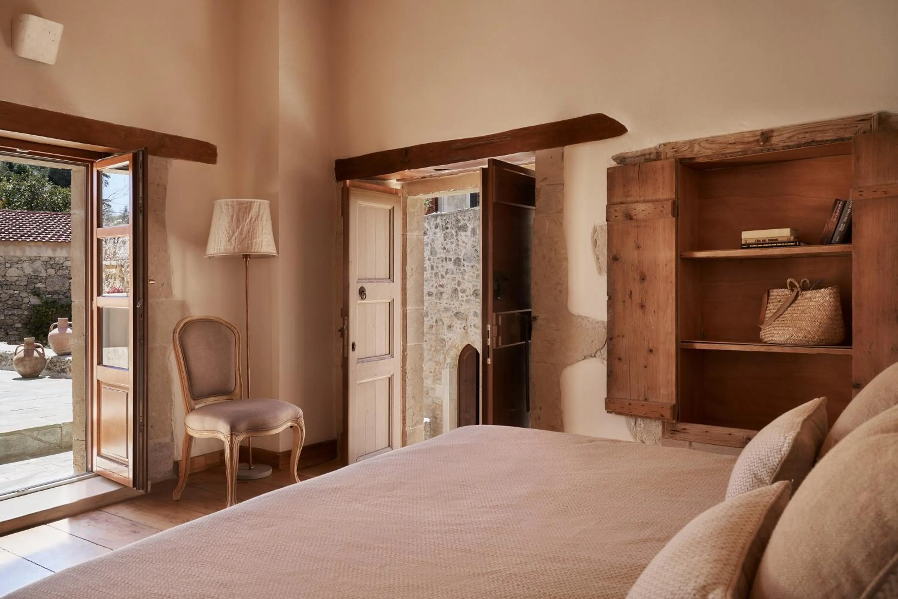 Bedroom, Bed in Kapsaliana Village Hotel