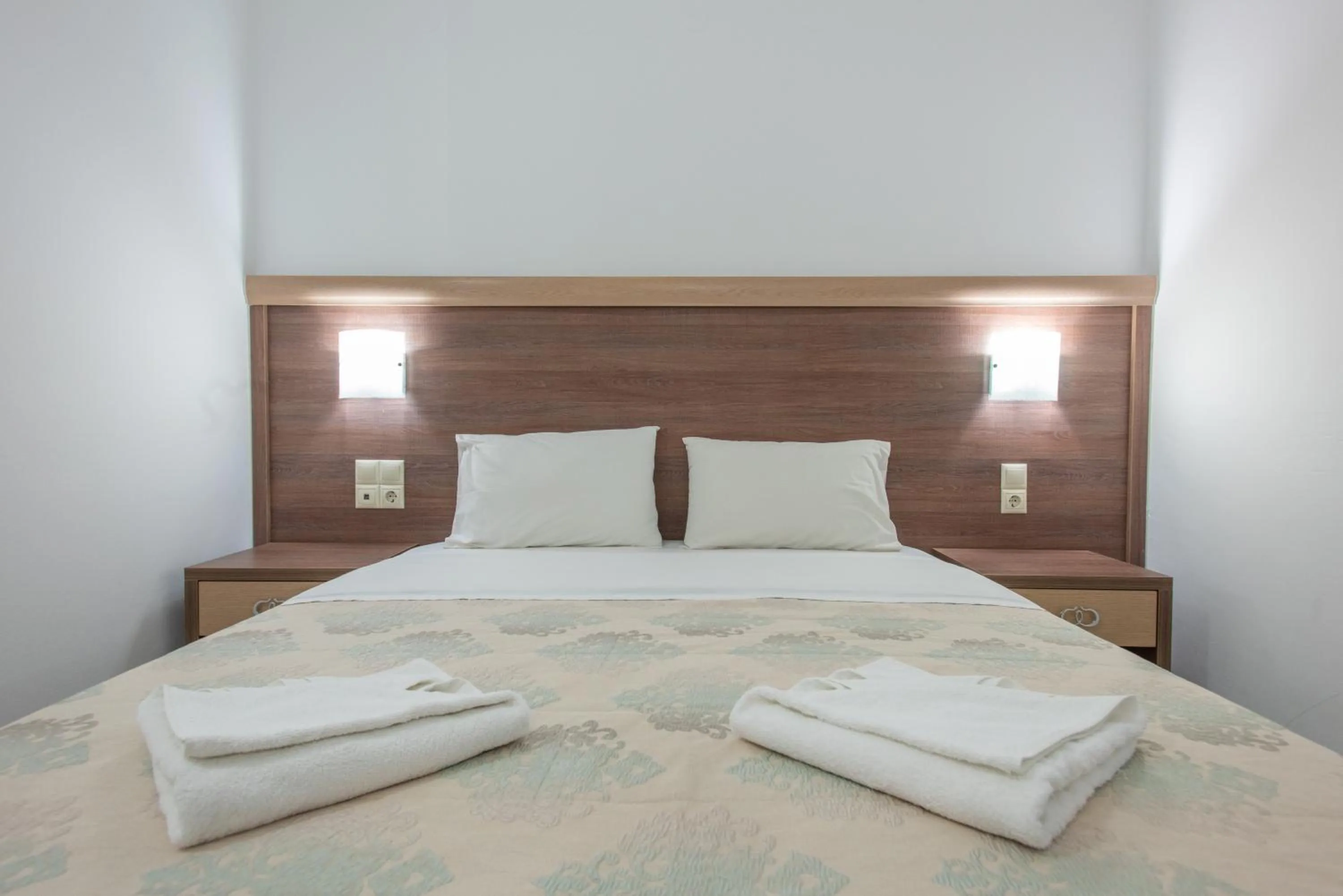 Bed in Hotel Coral Matala
