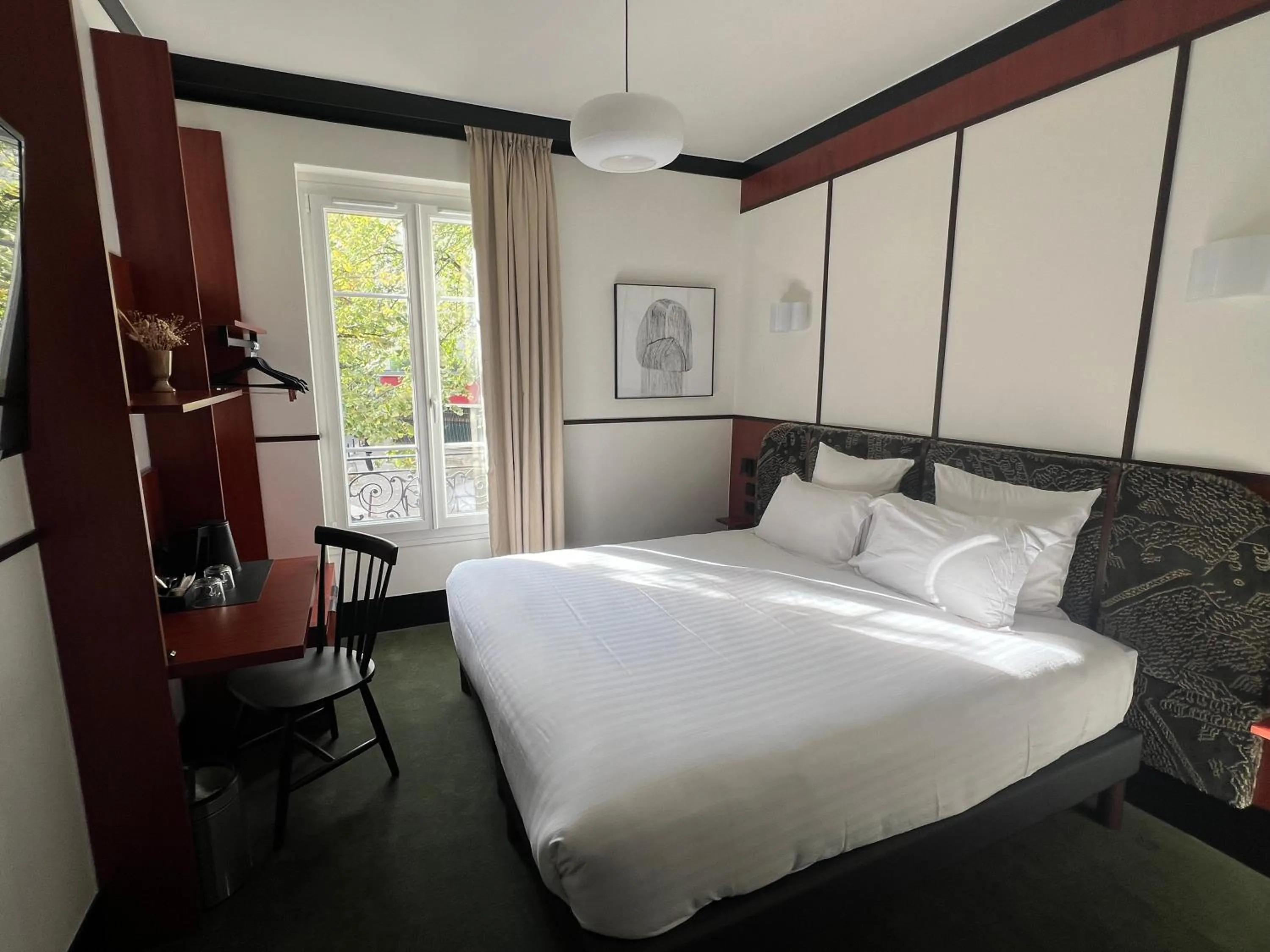 Bedroom, Bed in Hôtel Marguerite