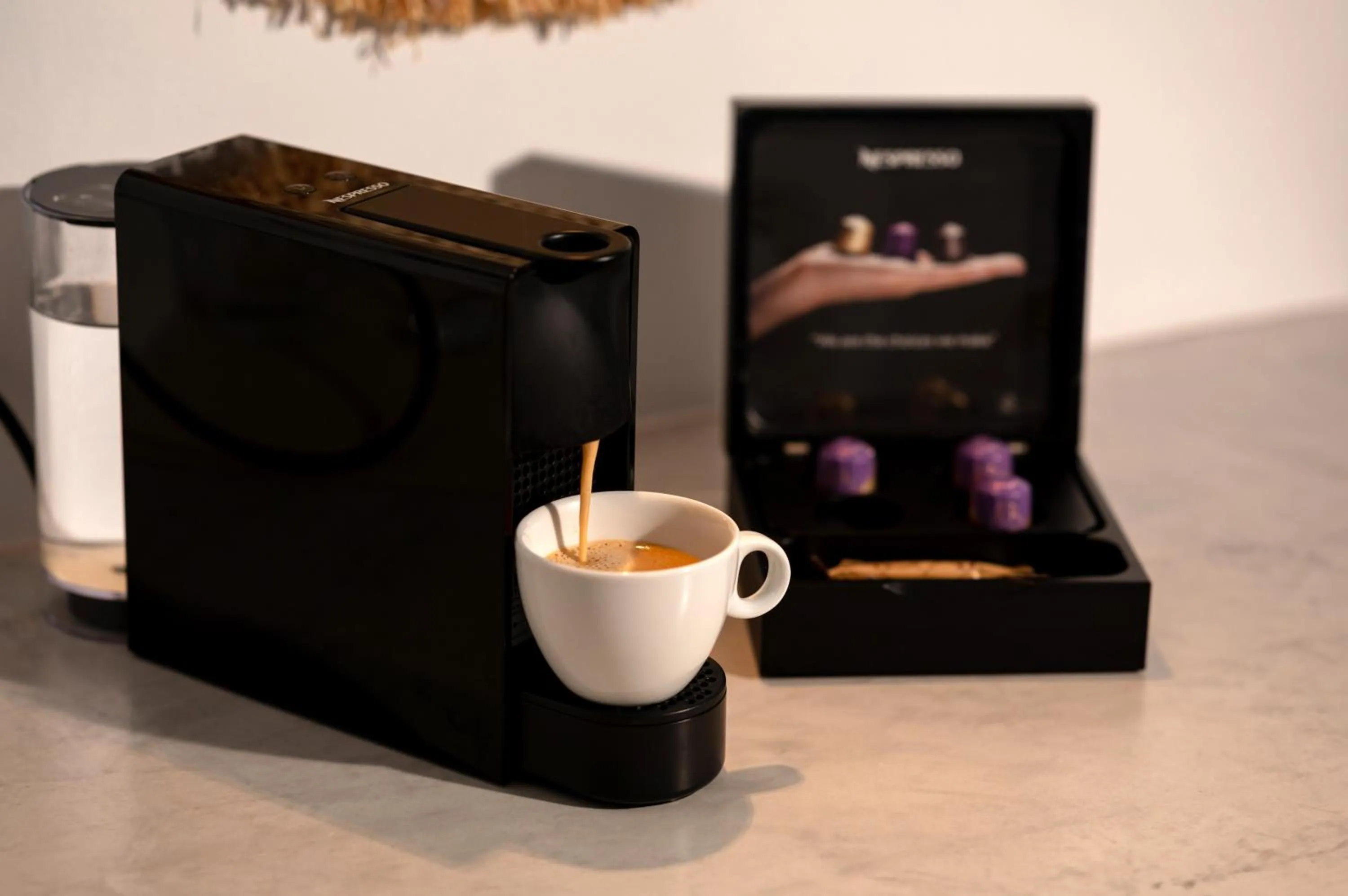 Coffee/tea facilities in Kima Oia Suites