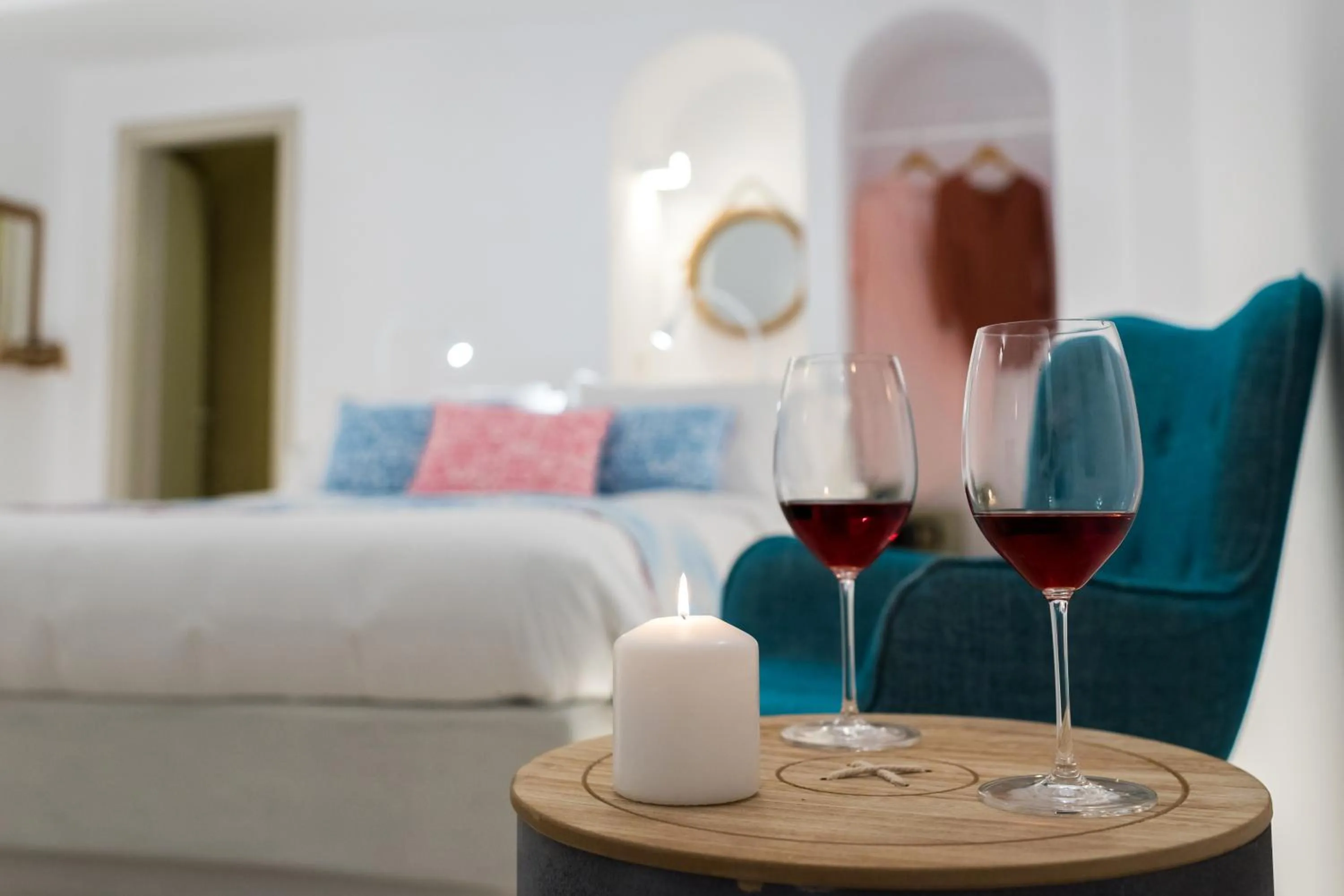 Bed in Kima Oia Suites