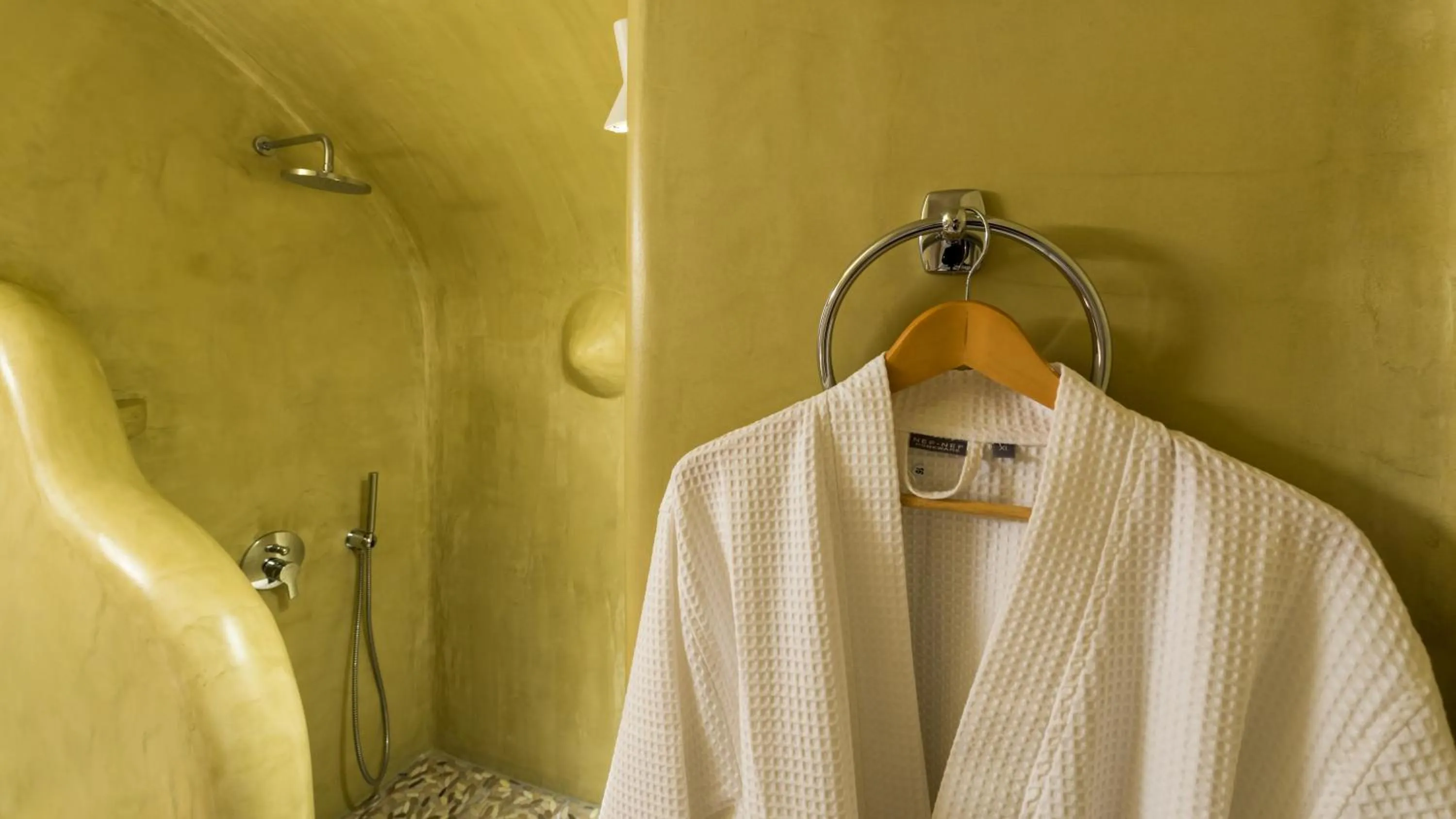 Shower in Kima Oia Suites