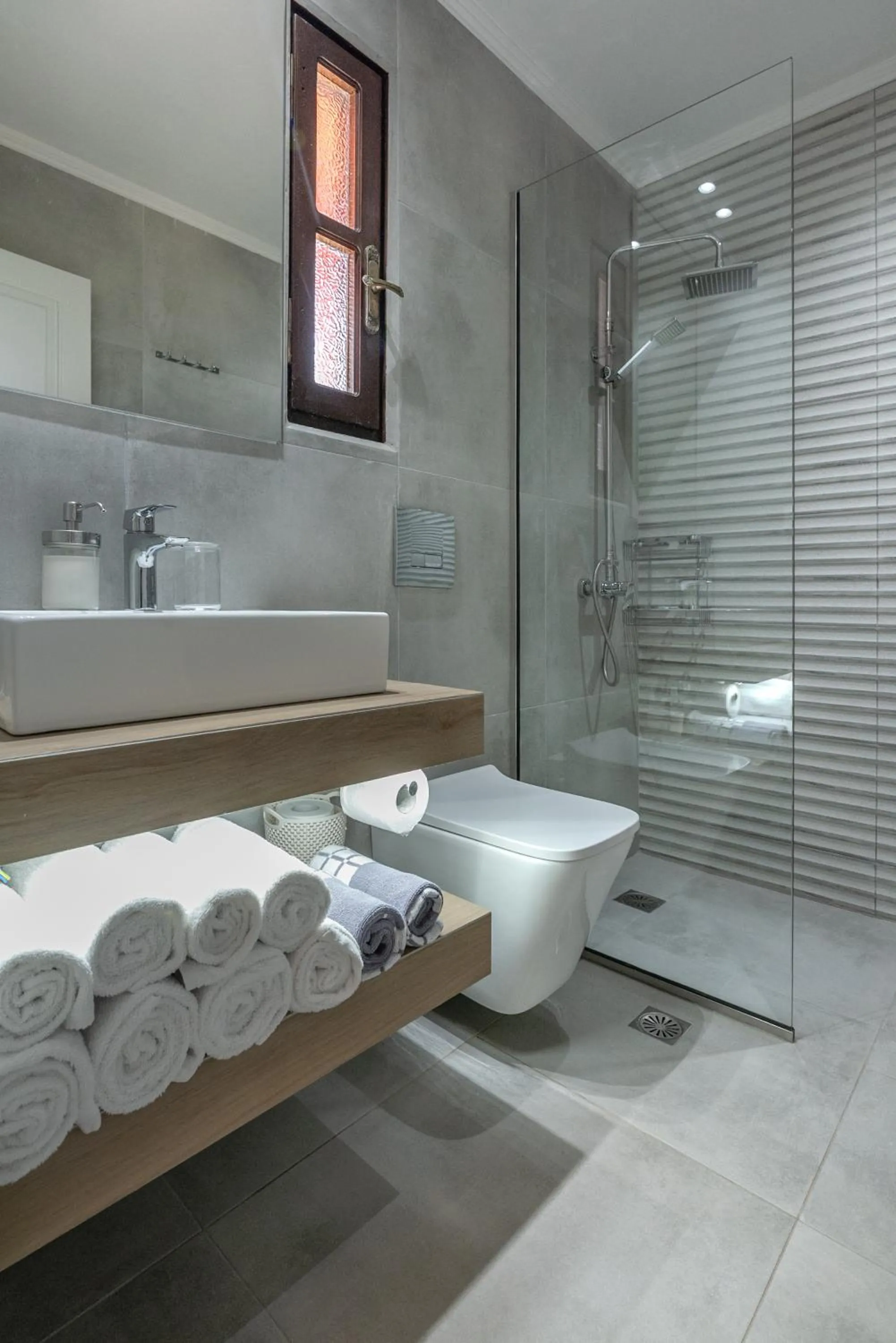 Shower in Georgia Vicky Studios & Apartments