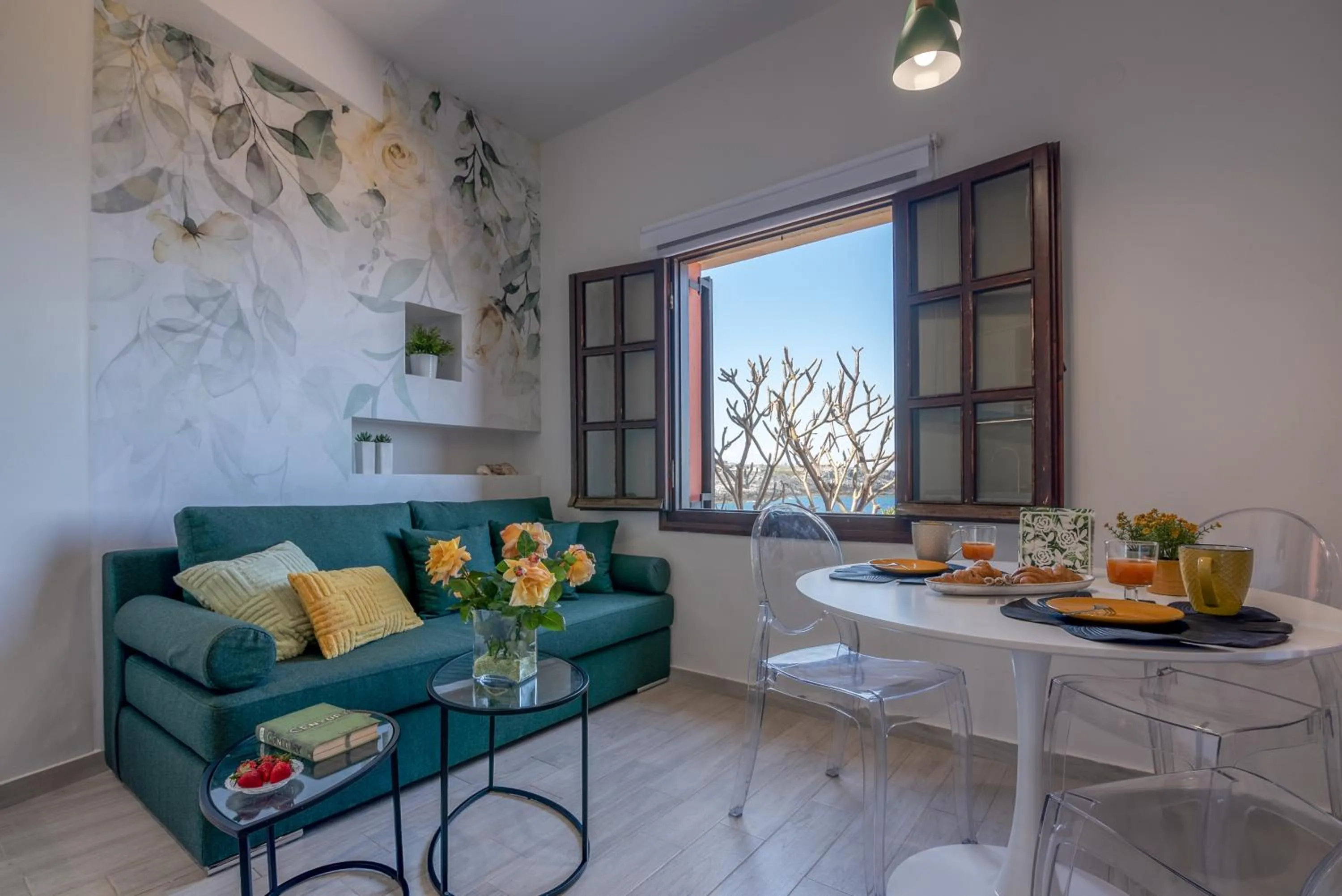 Seating area in Georgia Vicky Studios & Apartments