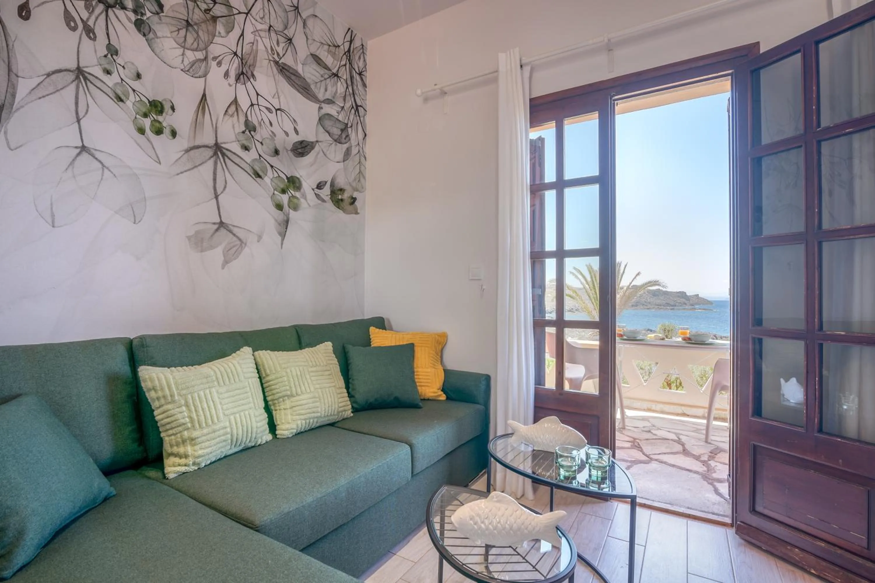 Seating area in Georgia Vicky Studios & Apartments