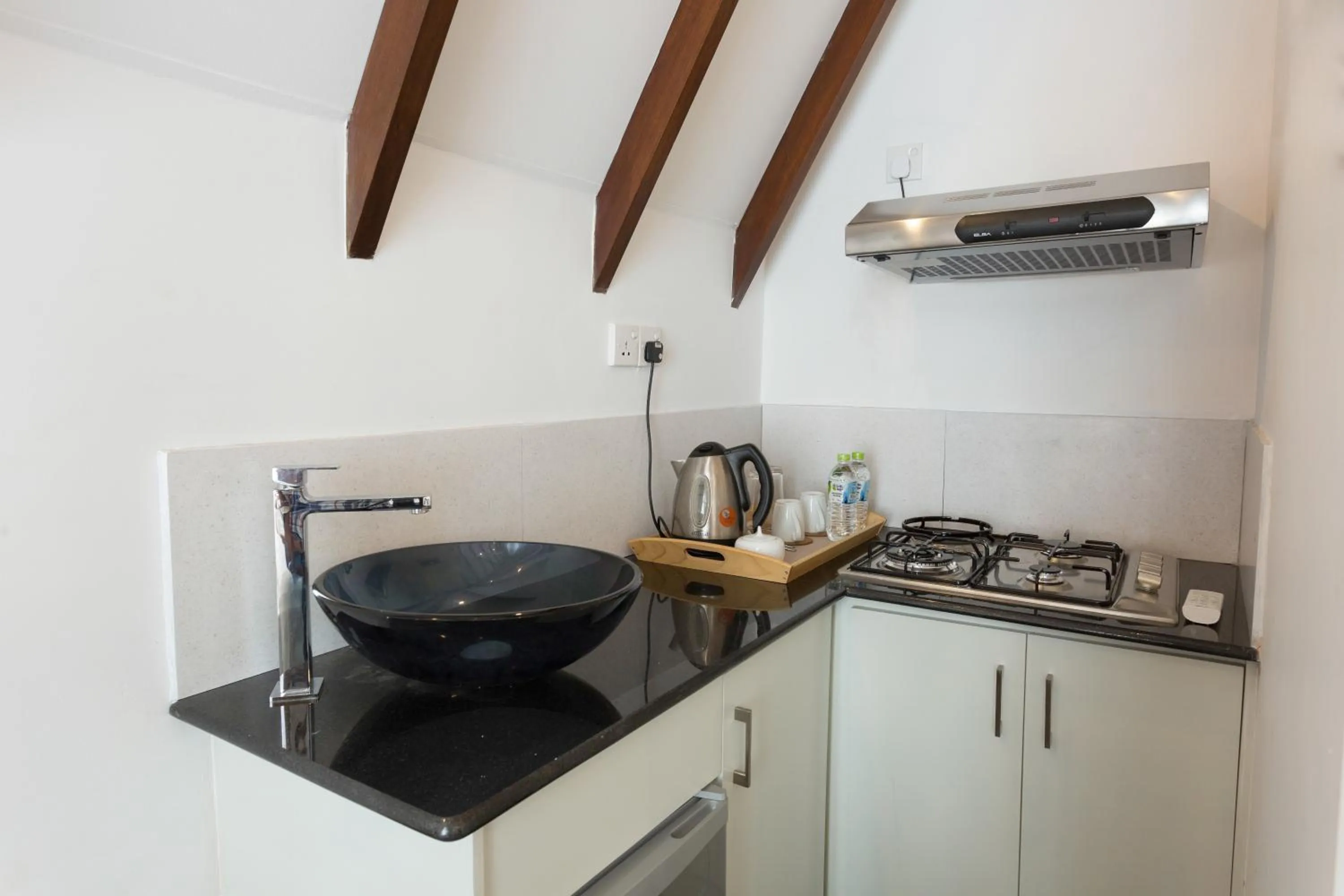 Kitchen or kitchenette in Orchid Villa Kandy