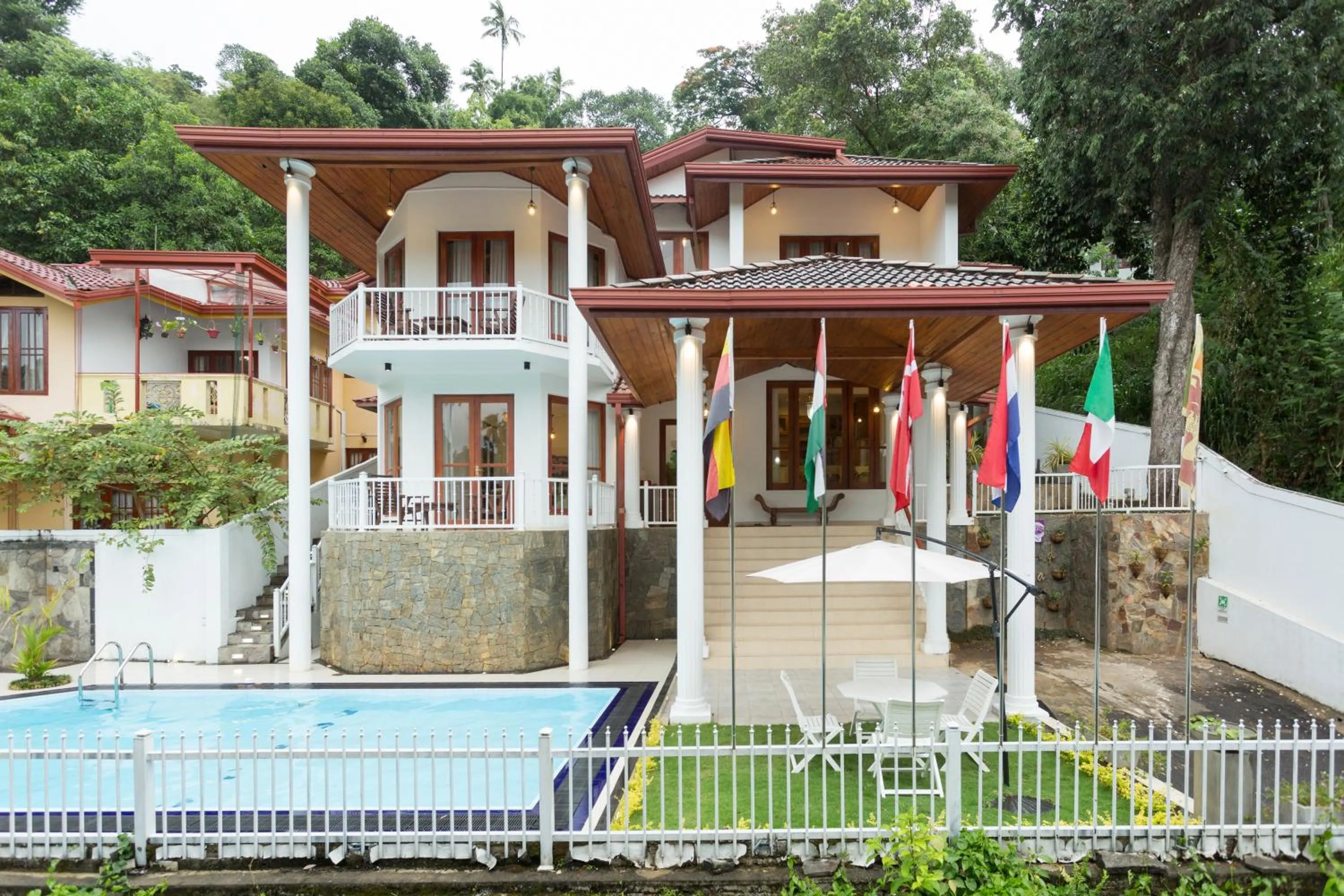 Facade/entrance in Orchid Villa Kandy