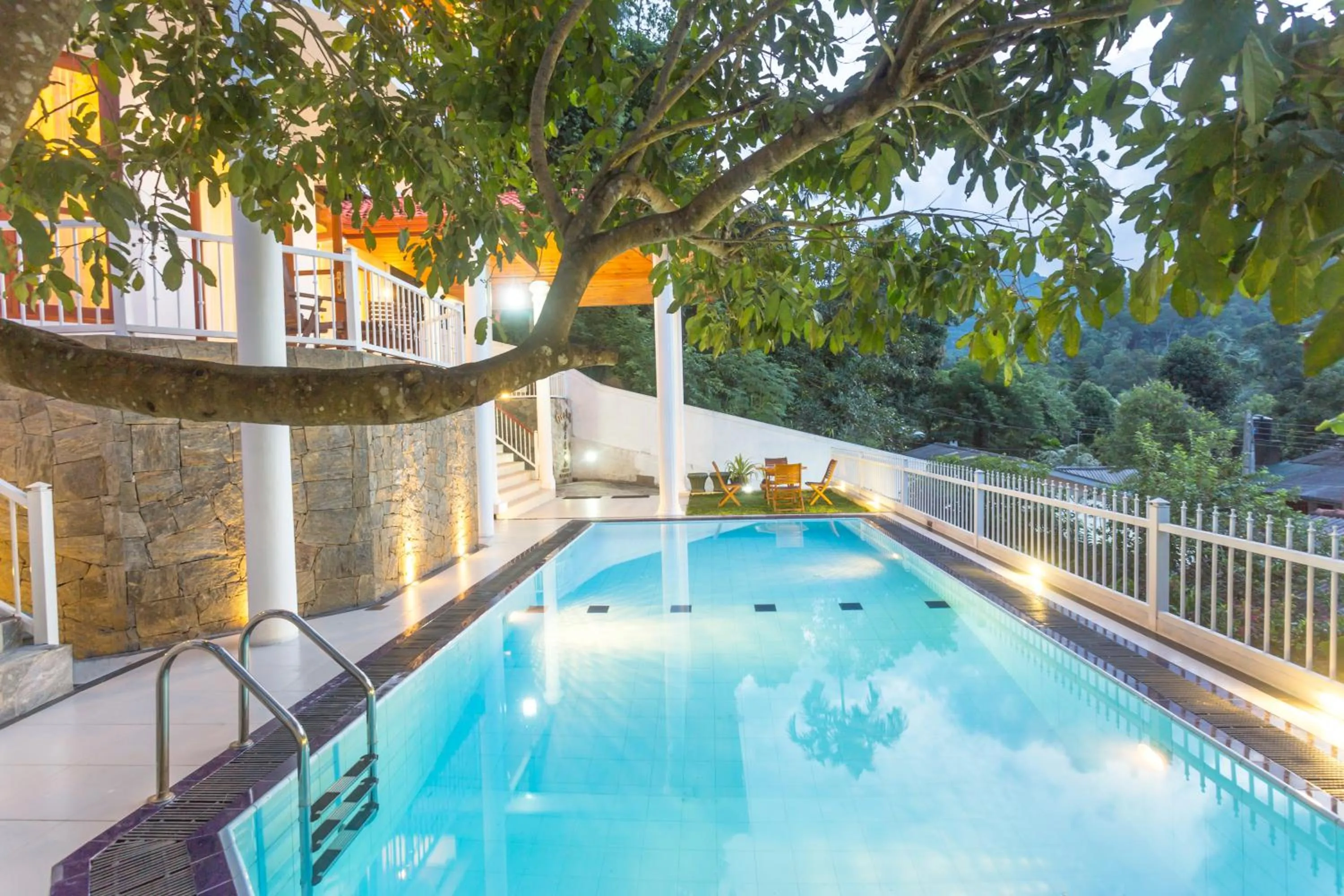 Facade/entrance in Orchid Villa Kandy