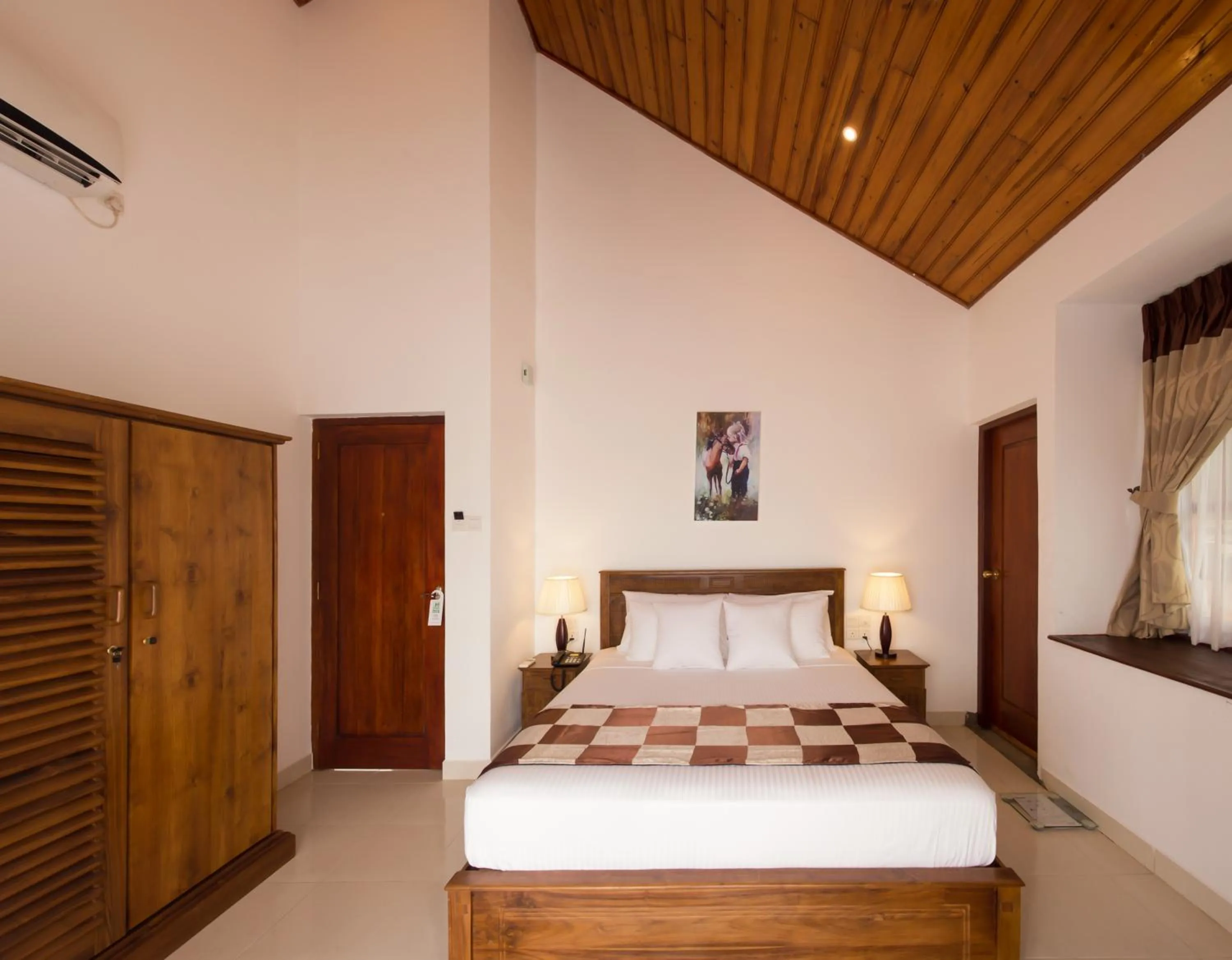 Photo of the whole room, Bed in Orchid Villa Kandy