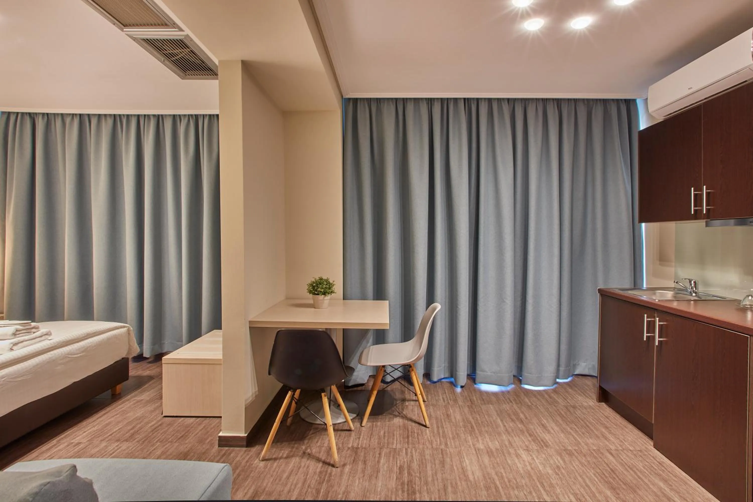 Photo of the whole room, Bed in Athens Way Pop Art Hotel