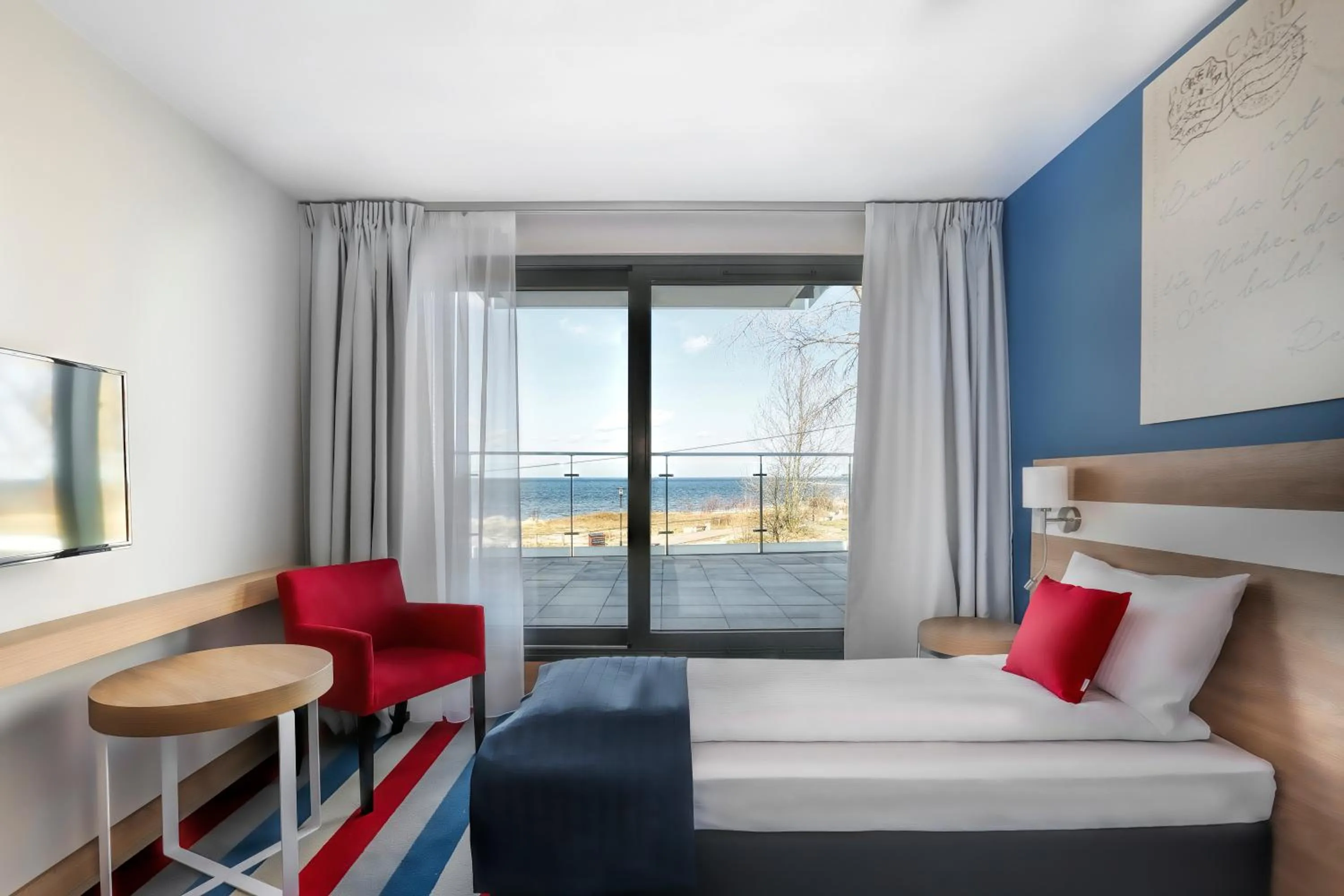 Spring, Bed in Hotel Skipper