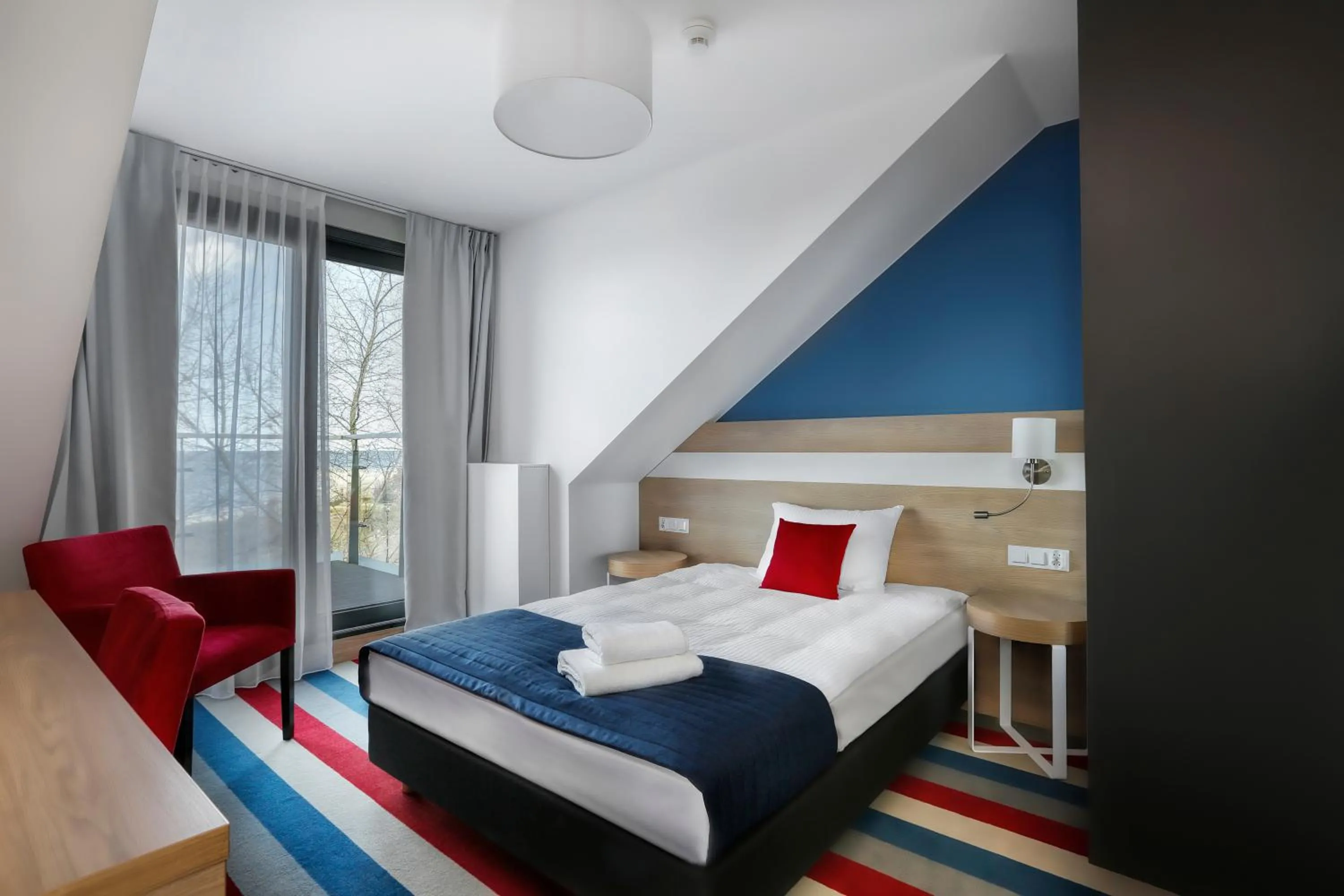 Photo of the whole room, Bed in Hotel Skipper