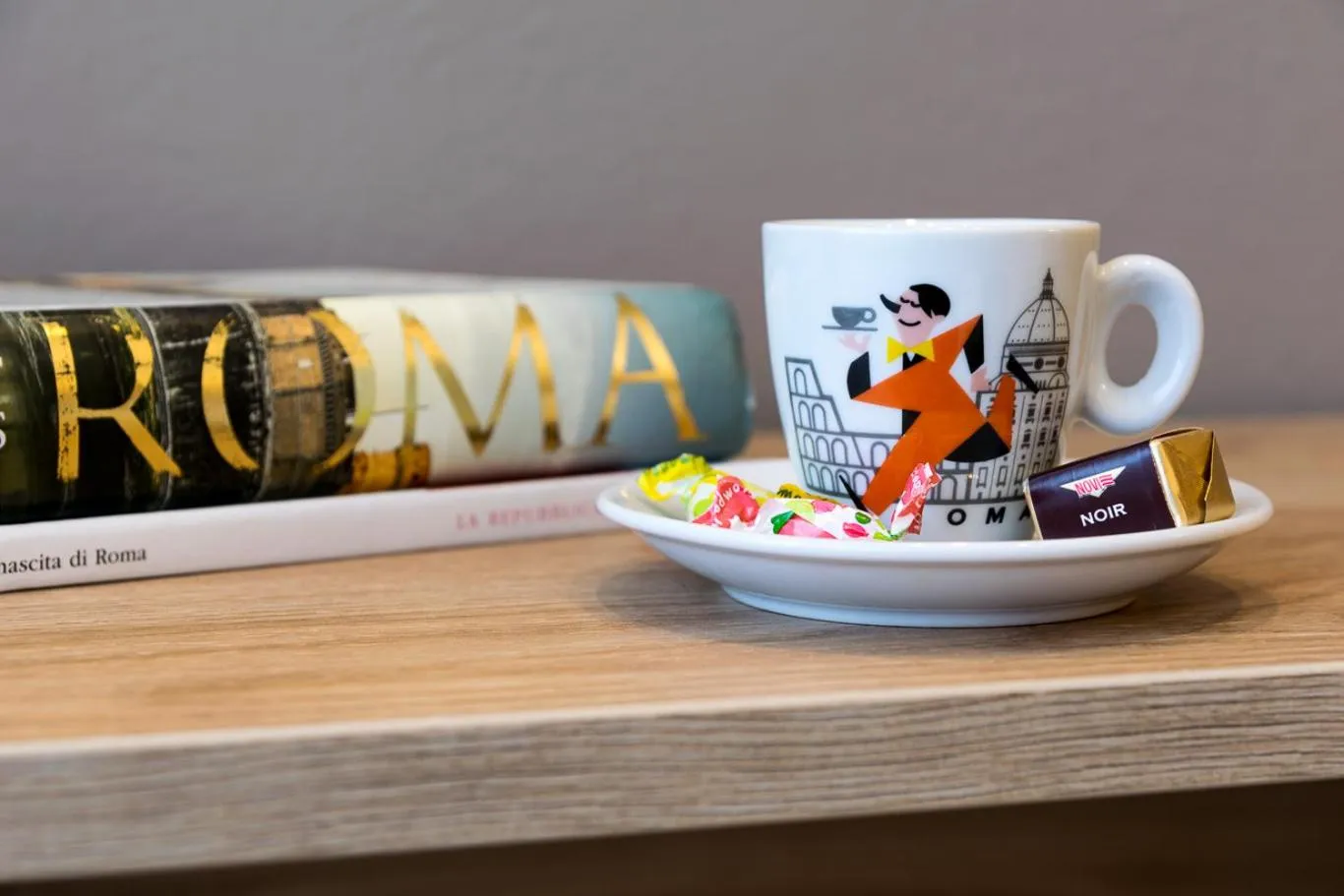 Decorative detail in Hotel Pacific