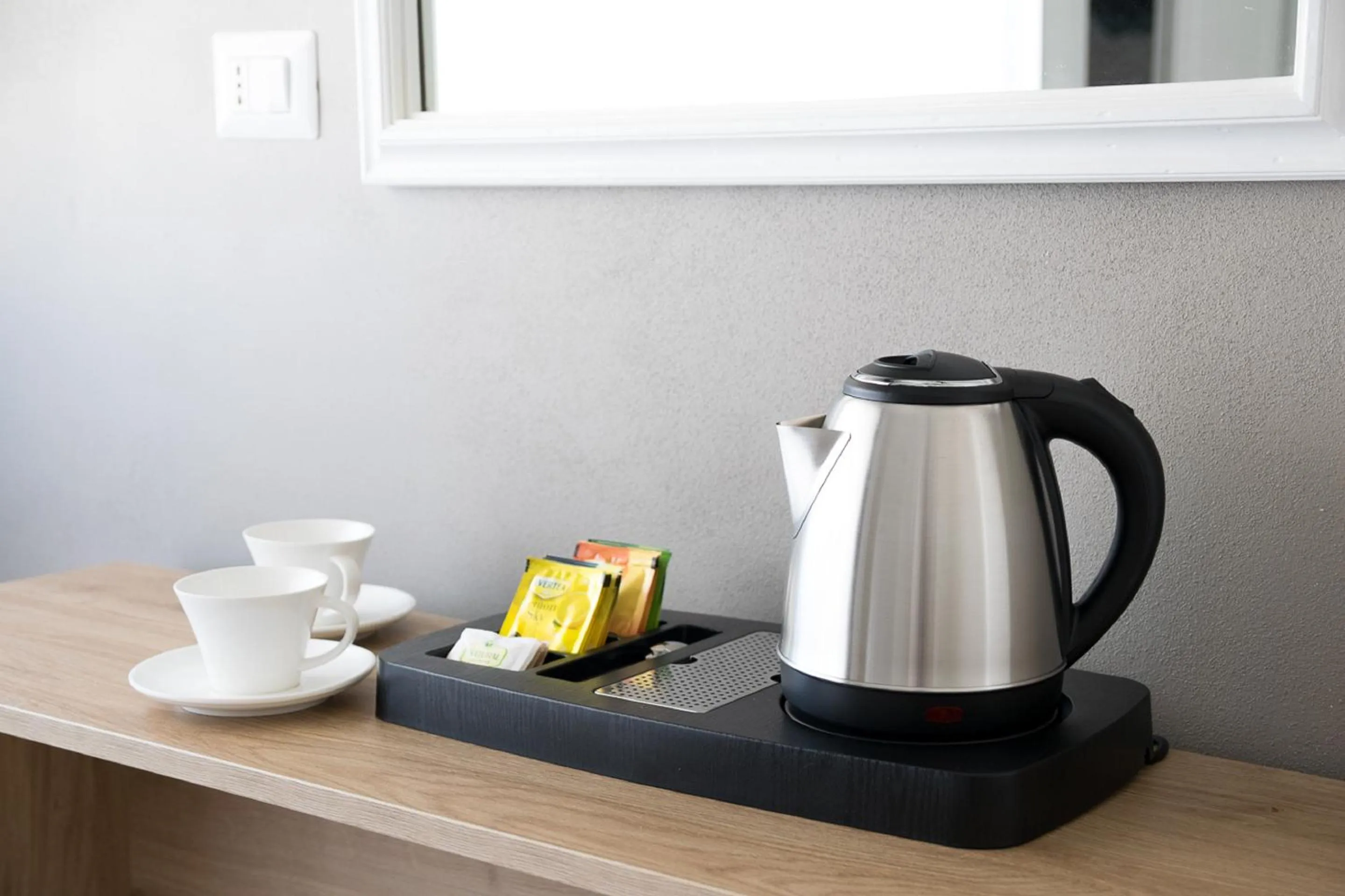Coffee/tea facilities in Hotel Pacific