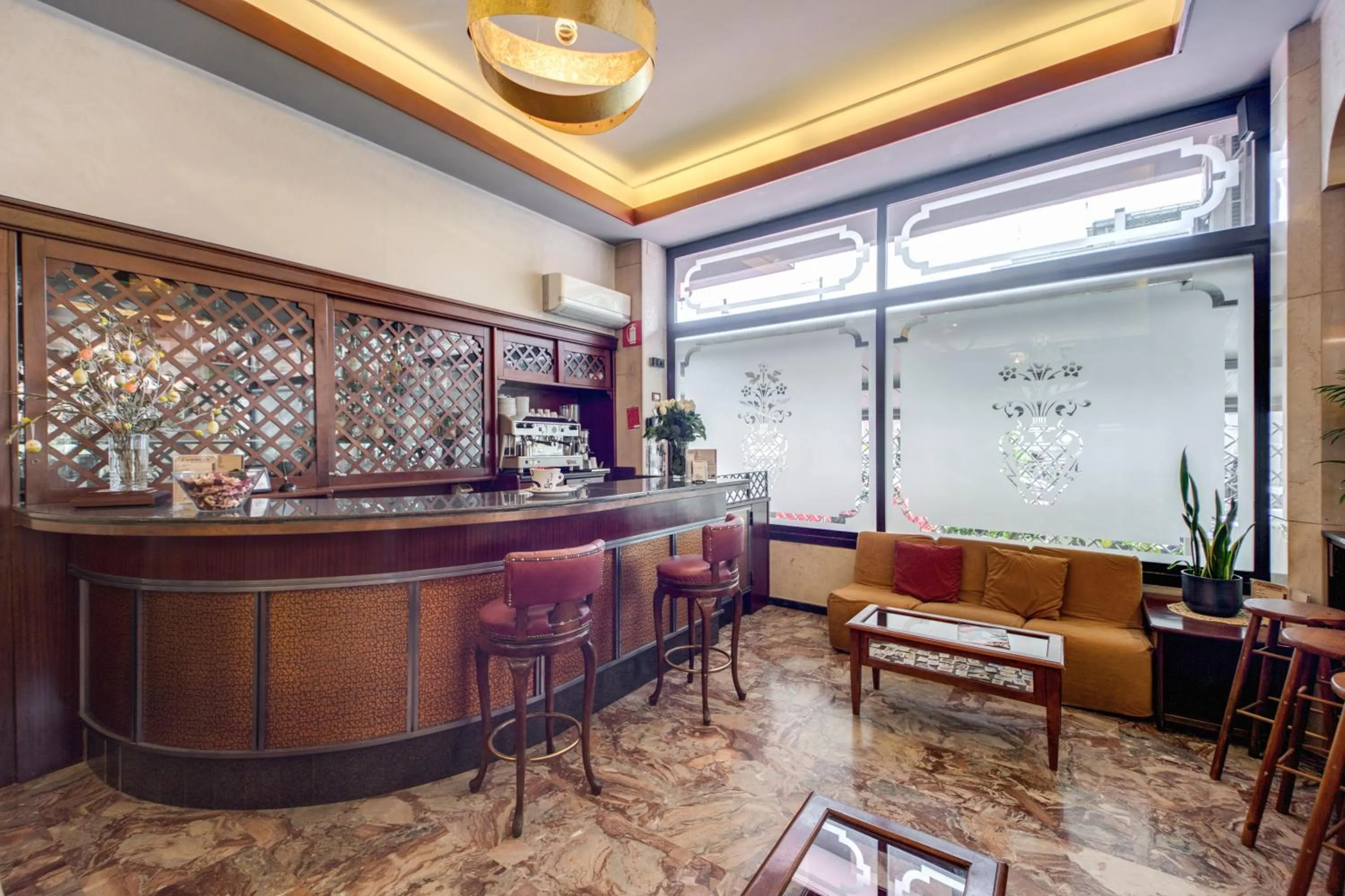 Lounge or bar in Hotel Pacific