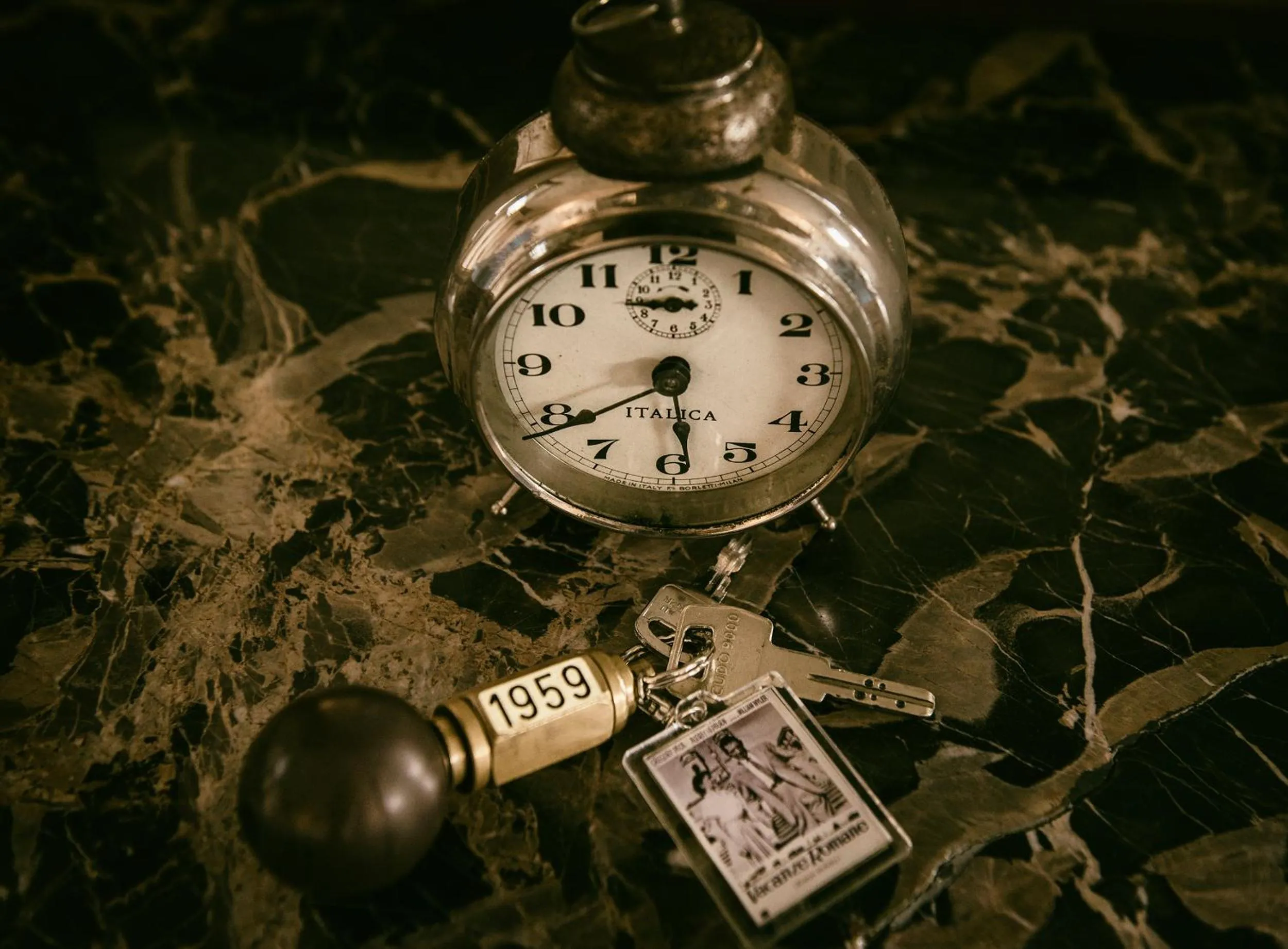 Decorative detail in Hotel Pacific