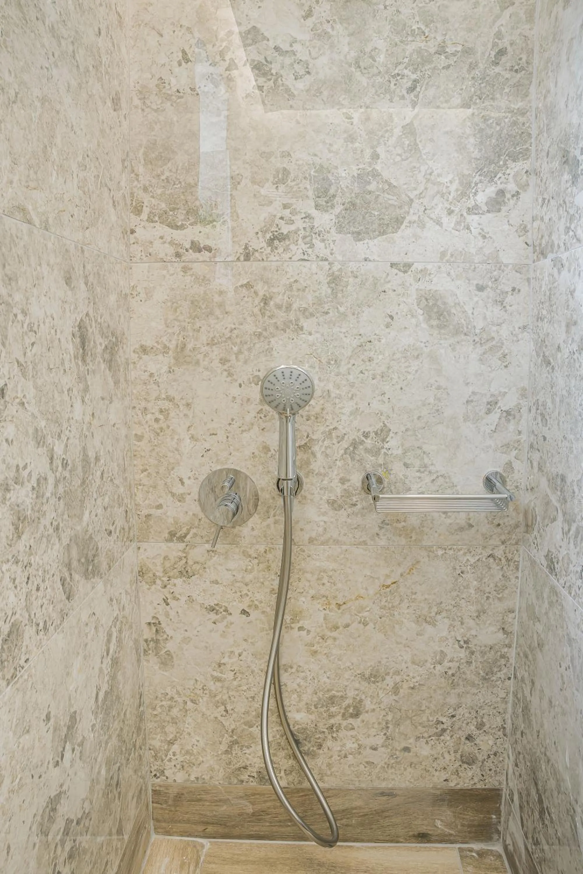 Shower in Sergiani Garden Hotel Apartments
