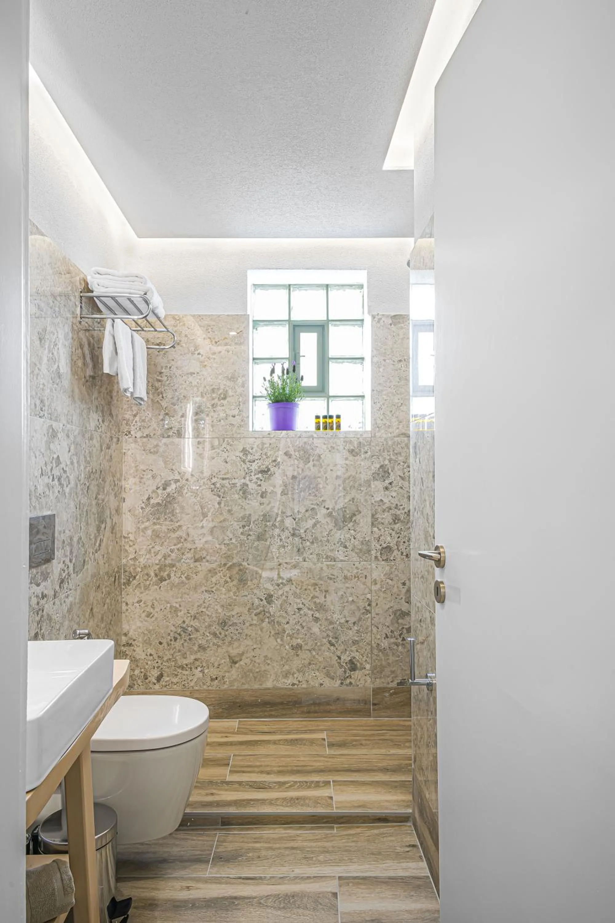 Shower in Sergiani Garden Hotel Apartments