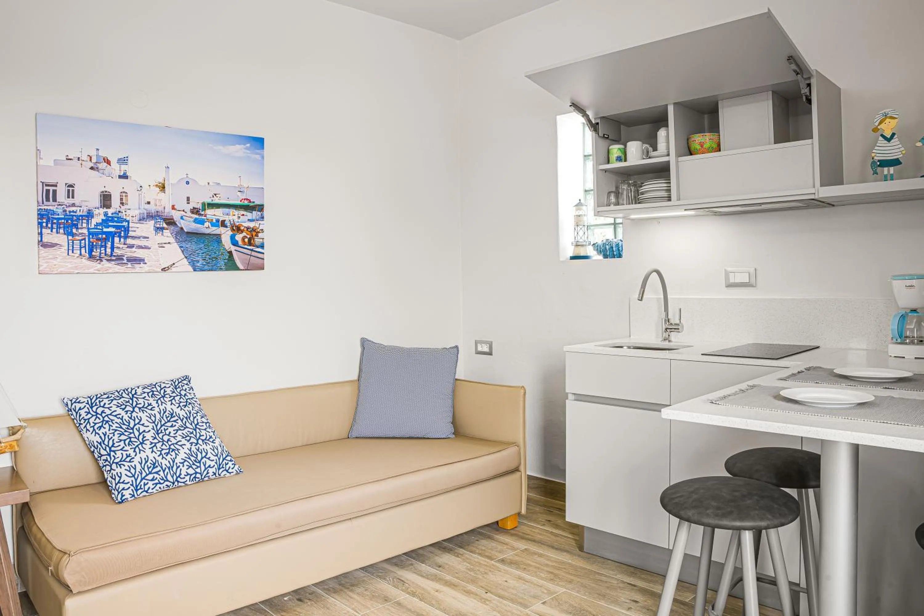 Kitchen or kitchenette in Sergiani Garden Hotel Apartments