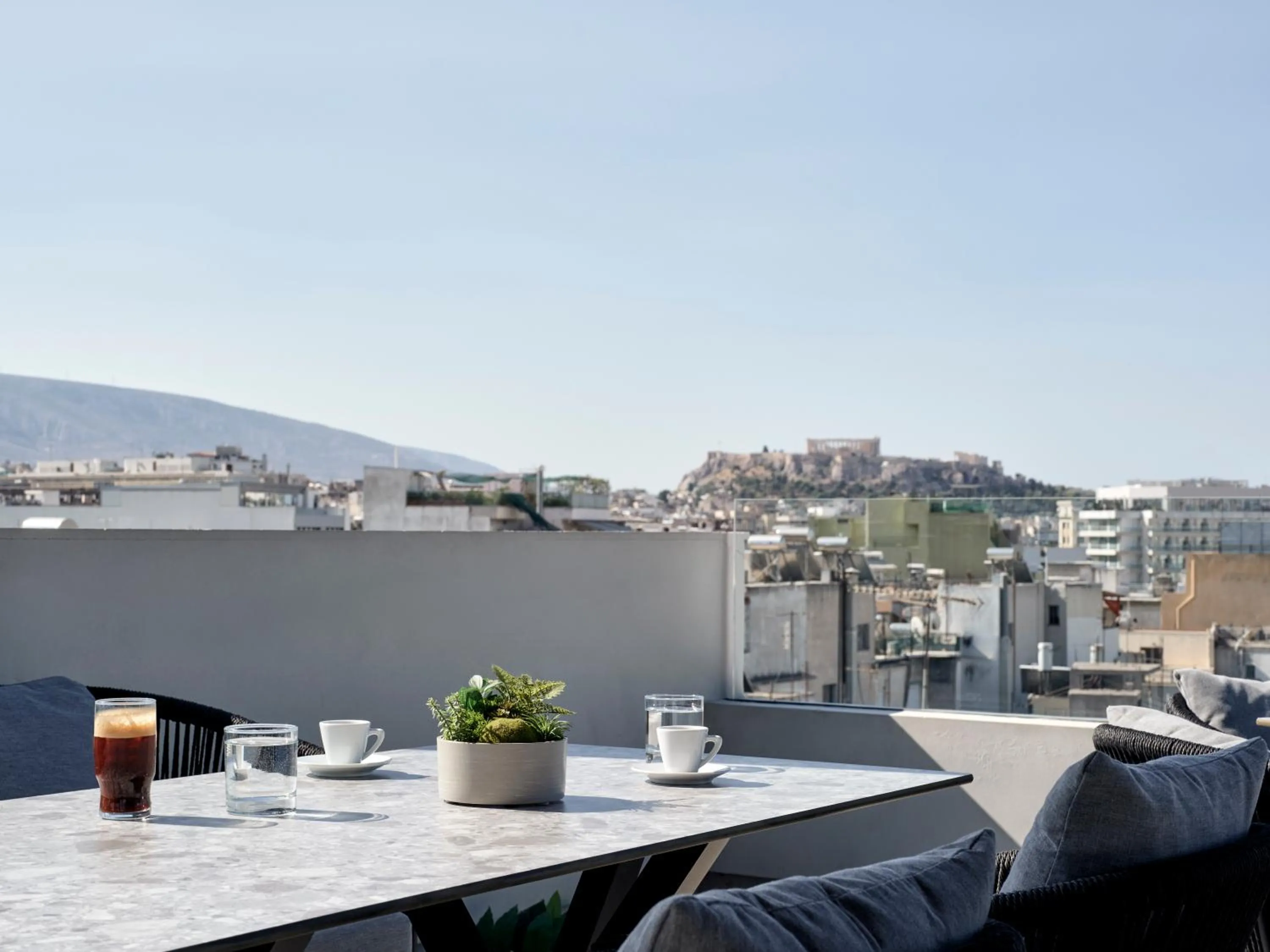 Restaurant/places to eat in Candia Hotel