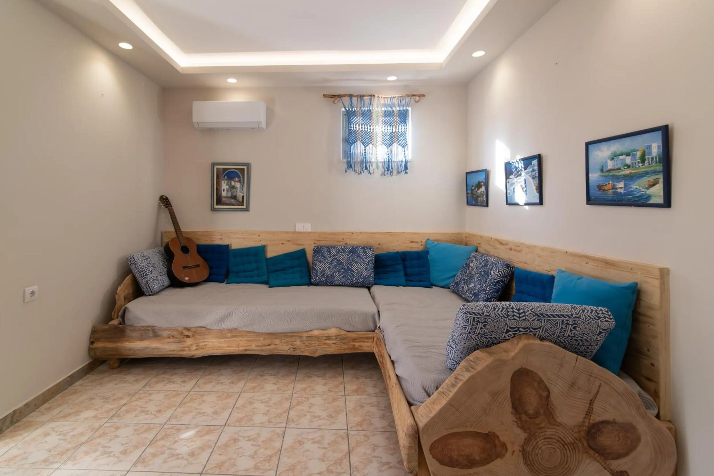 Living room in Iniohos Zante Hotel & Suites