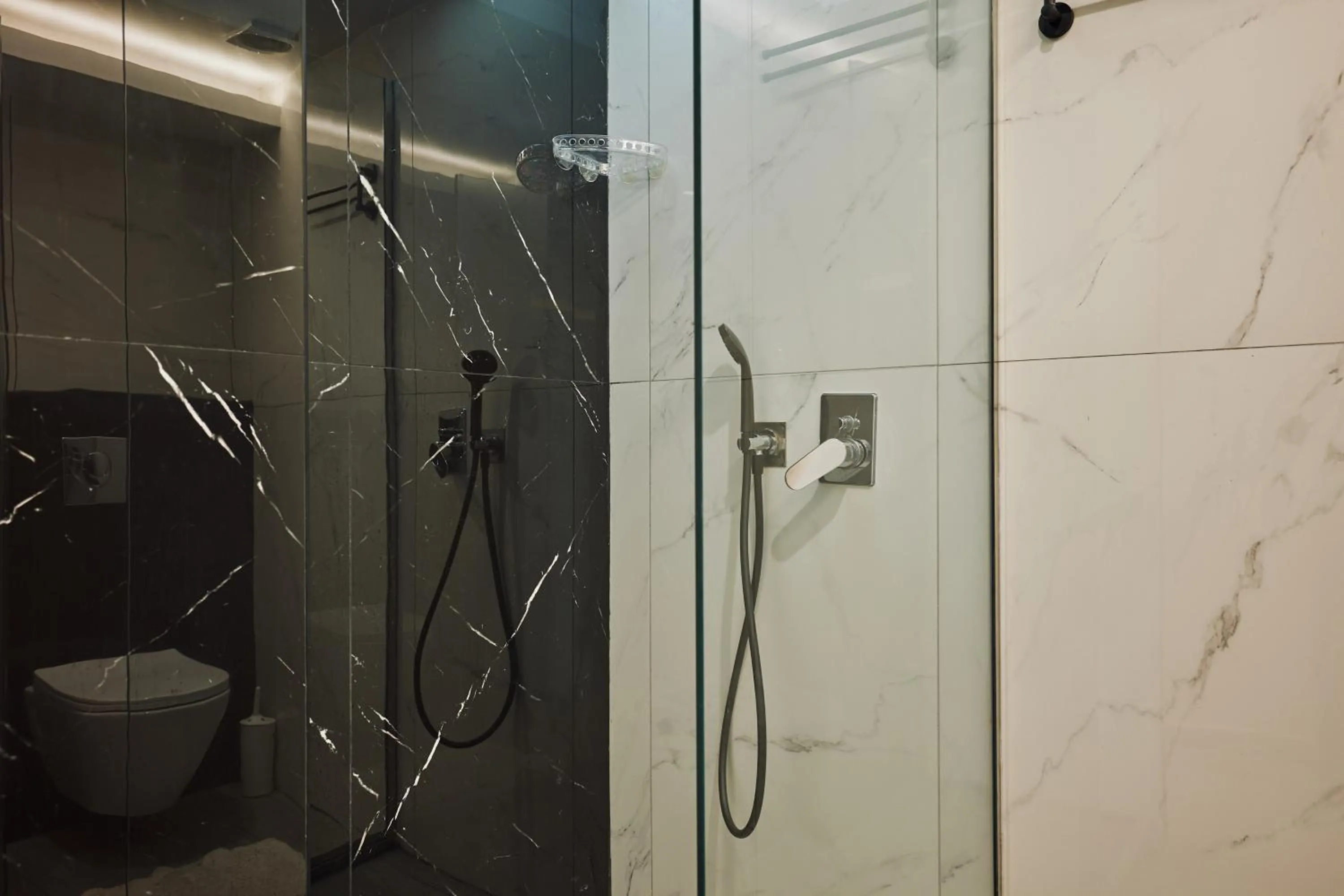 Shower in Iniohos Zante Hotel & Suites