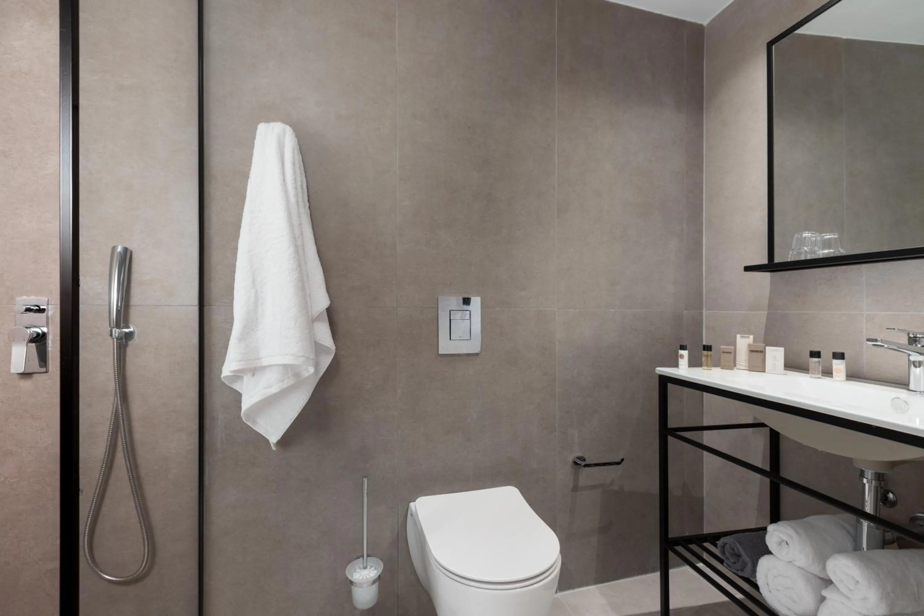 Bathroom in Kos Divine Hotel & Suites