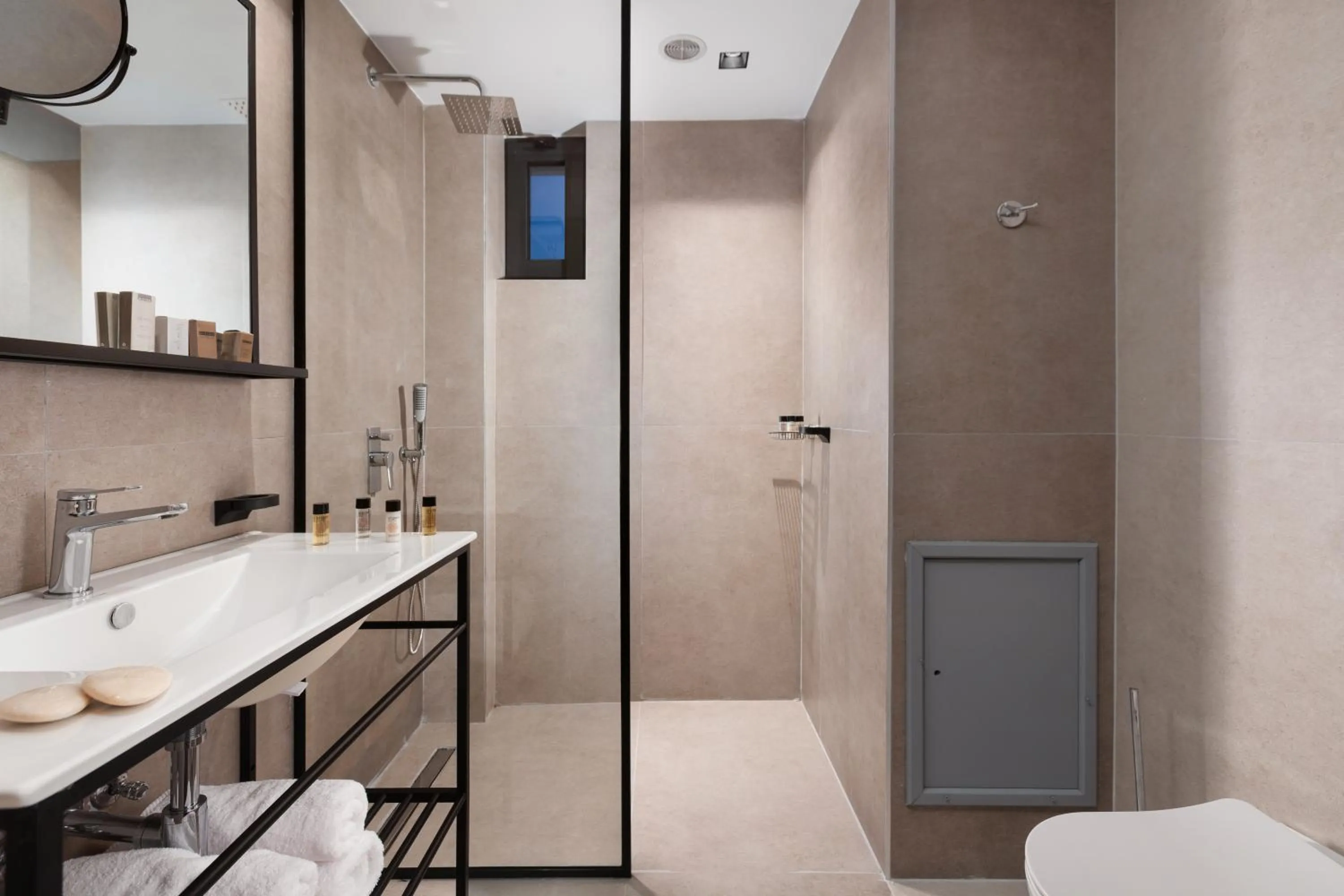 Bathroom in Kos Divine Hotel & Suites