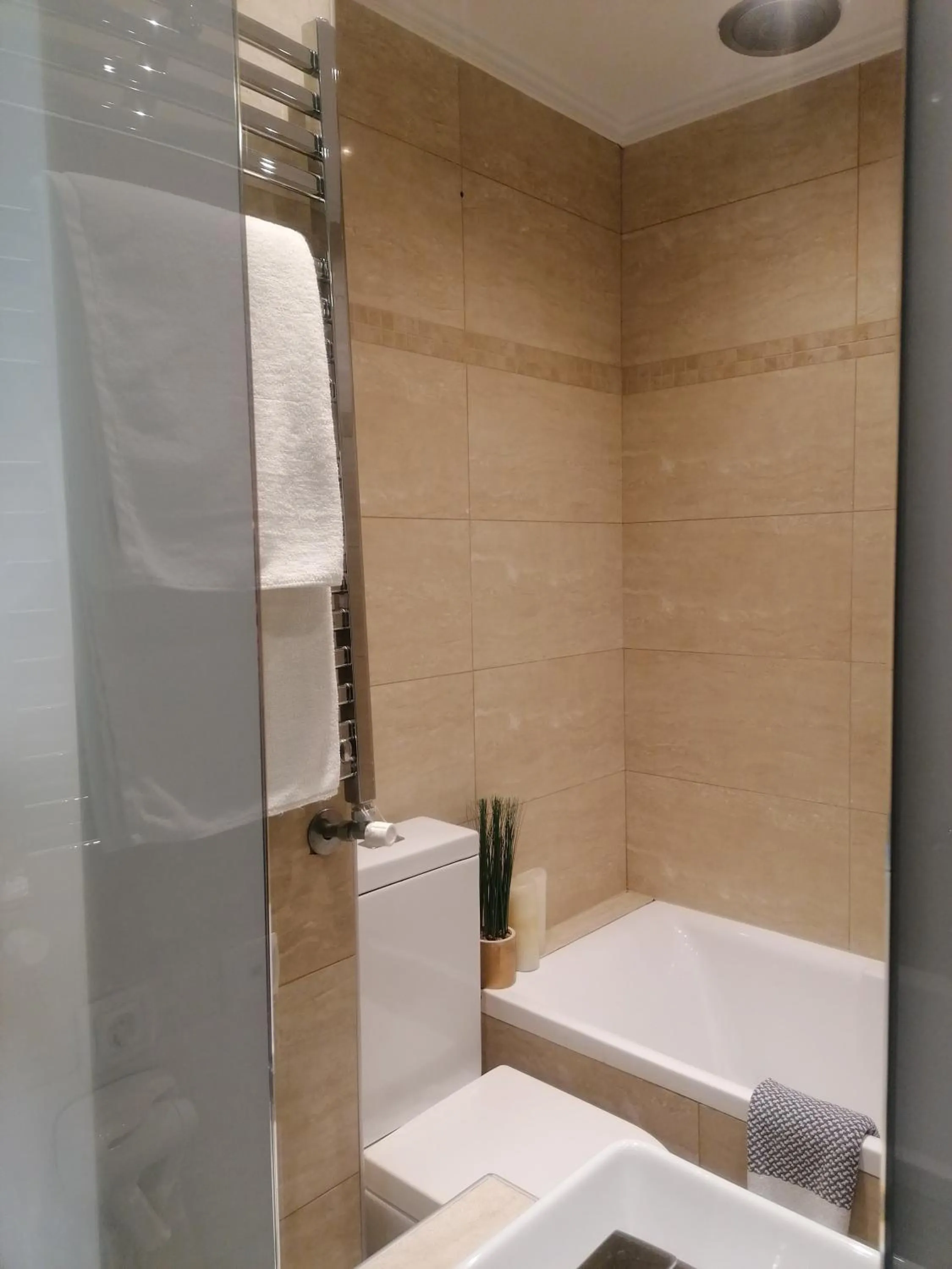 Bath in Hotel Alexandros