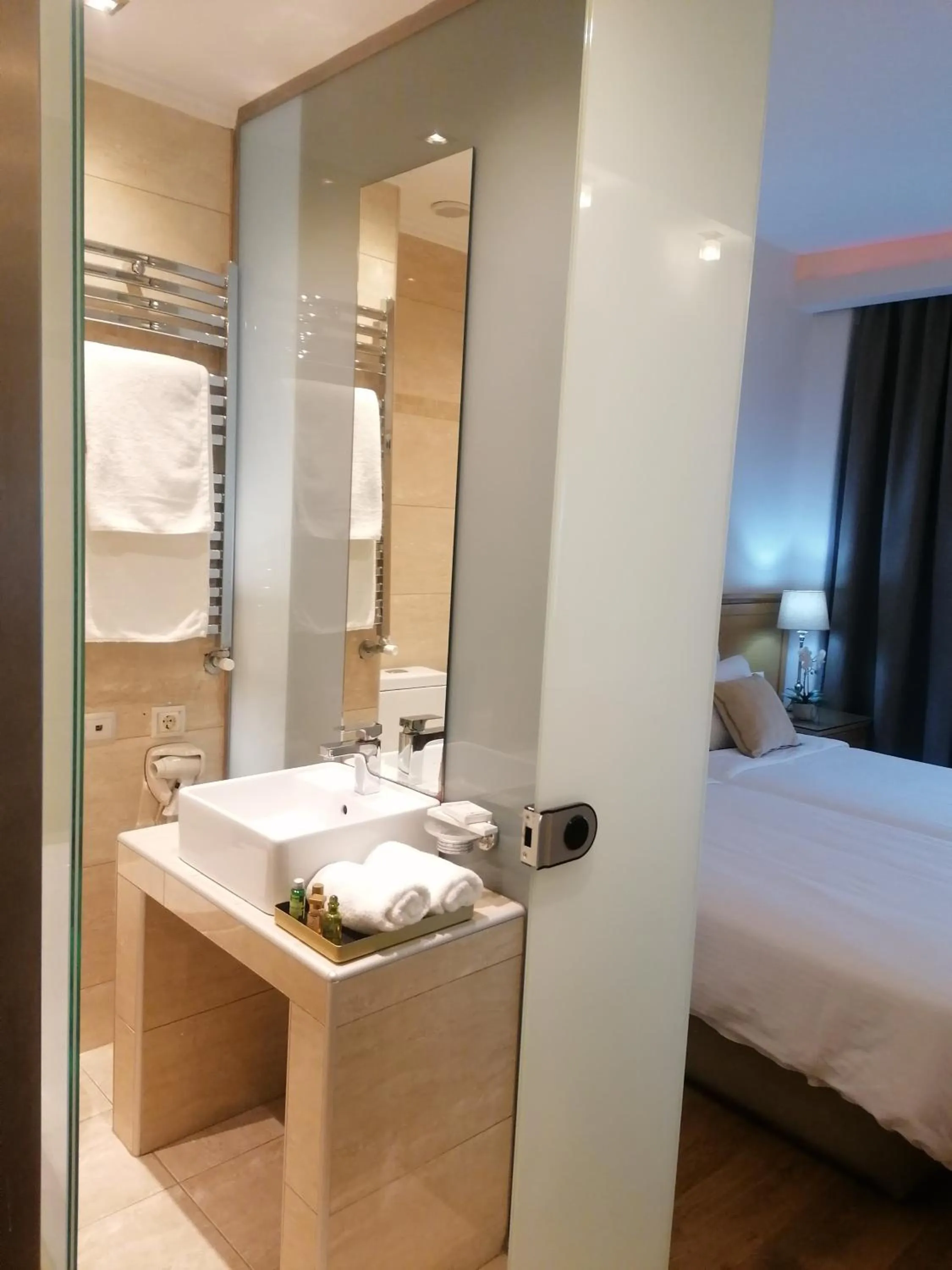 Bathroom, Bed in Hotel Alexandros