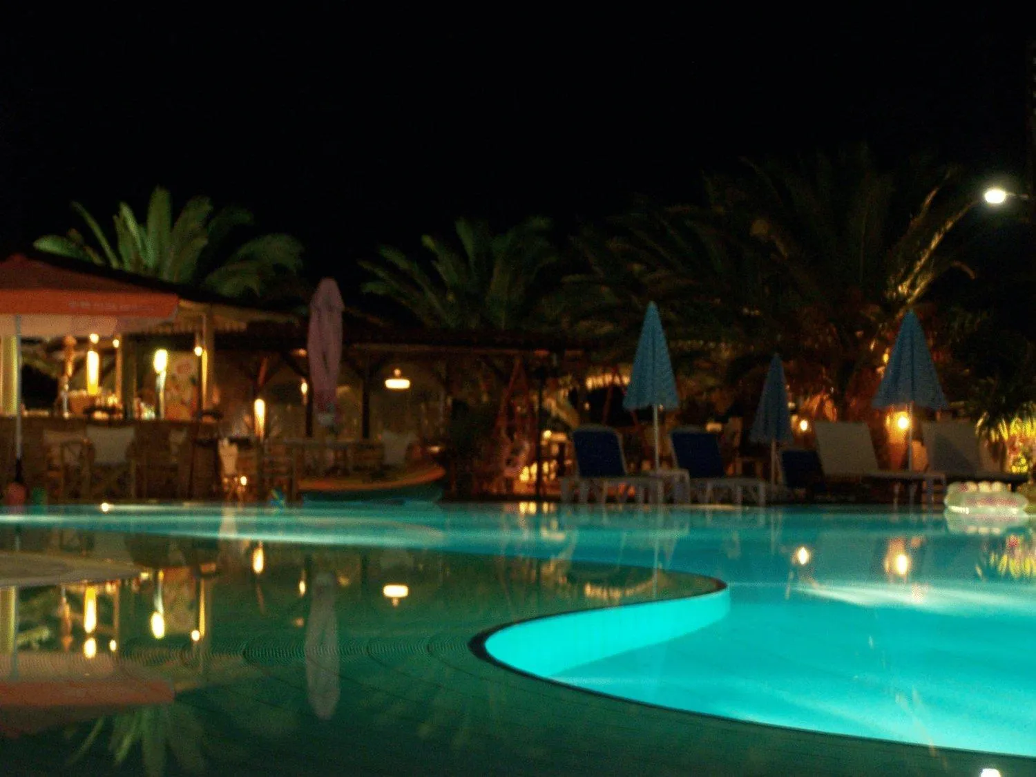 Night in Ninos On The Beach Hotel