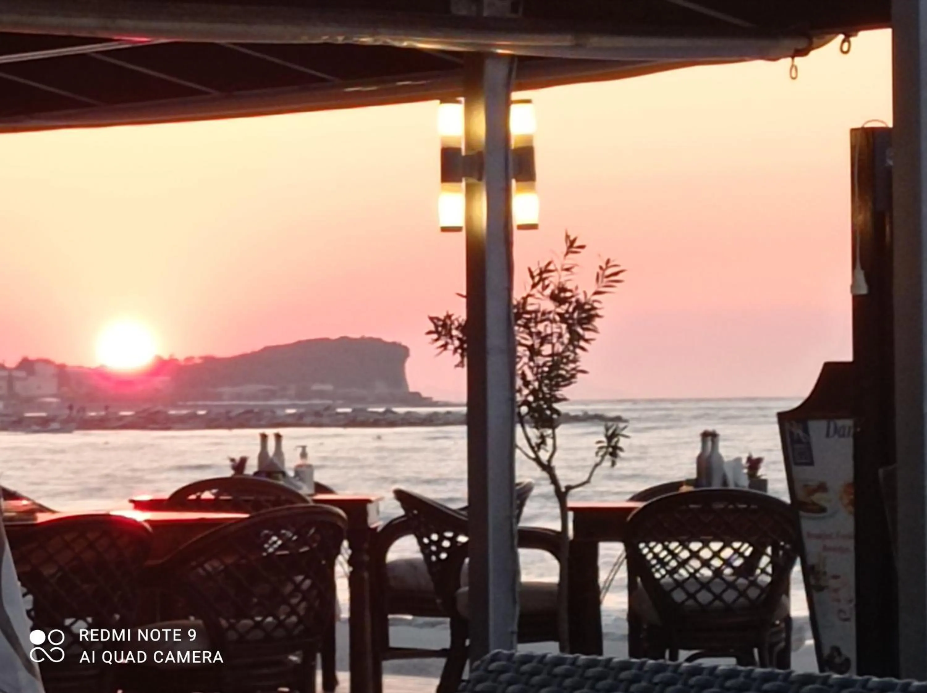 Dining area in Ninos On The Beach Hotel