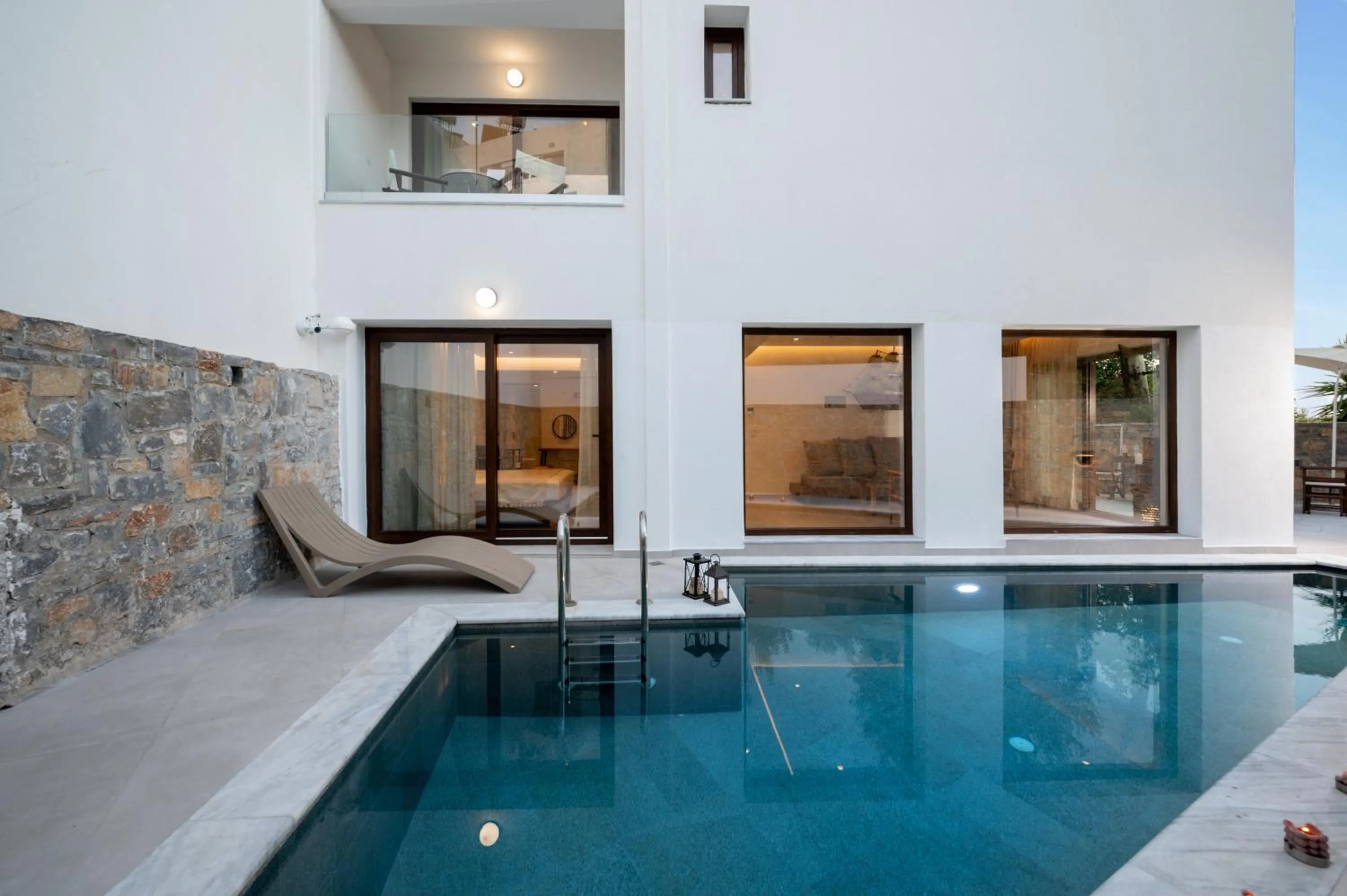 Patio, Swimming Pool in Bita Hubs