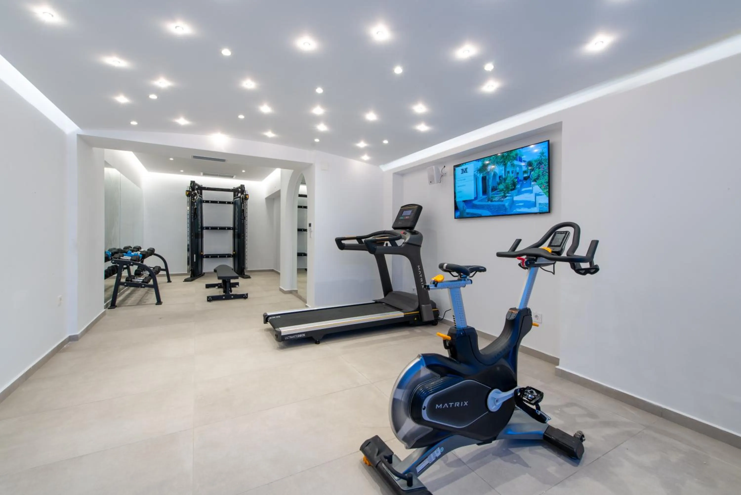 TV and multimedia, Fitness Center/Facilities in Bita Hubs
