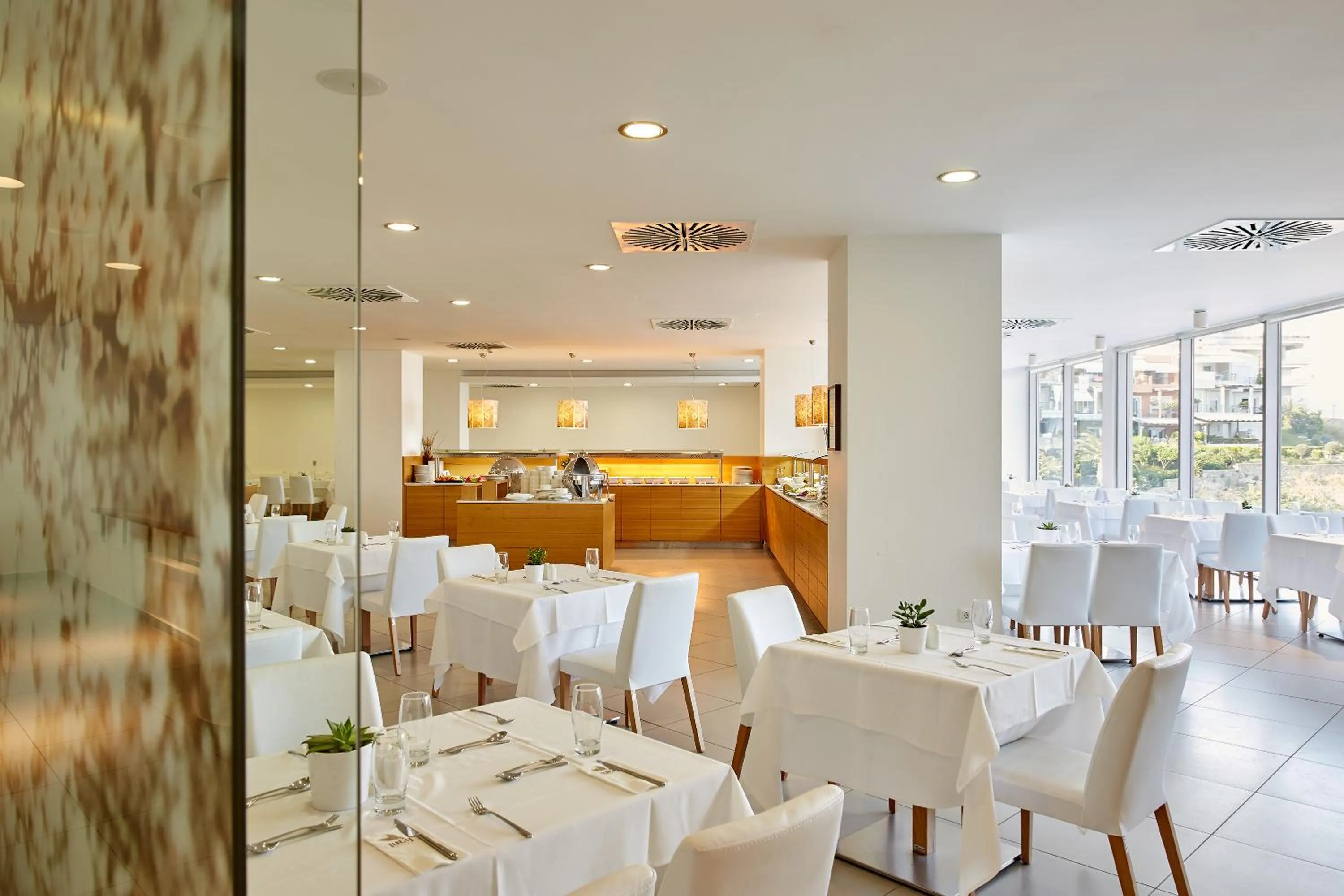 Buffet breakfast in Lucy Hotel