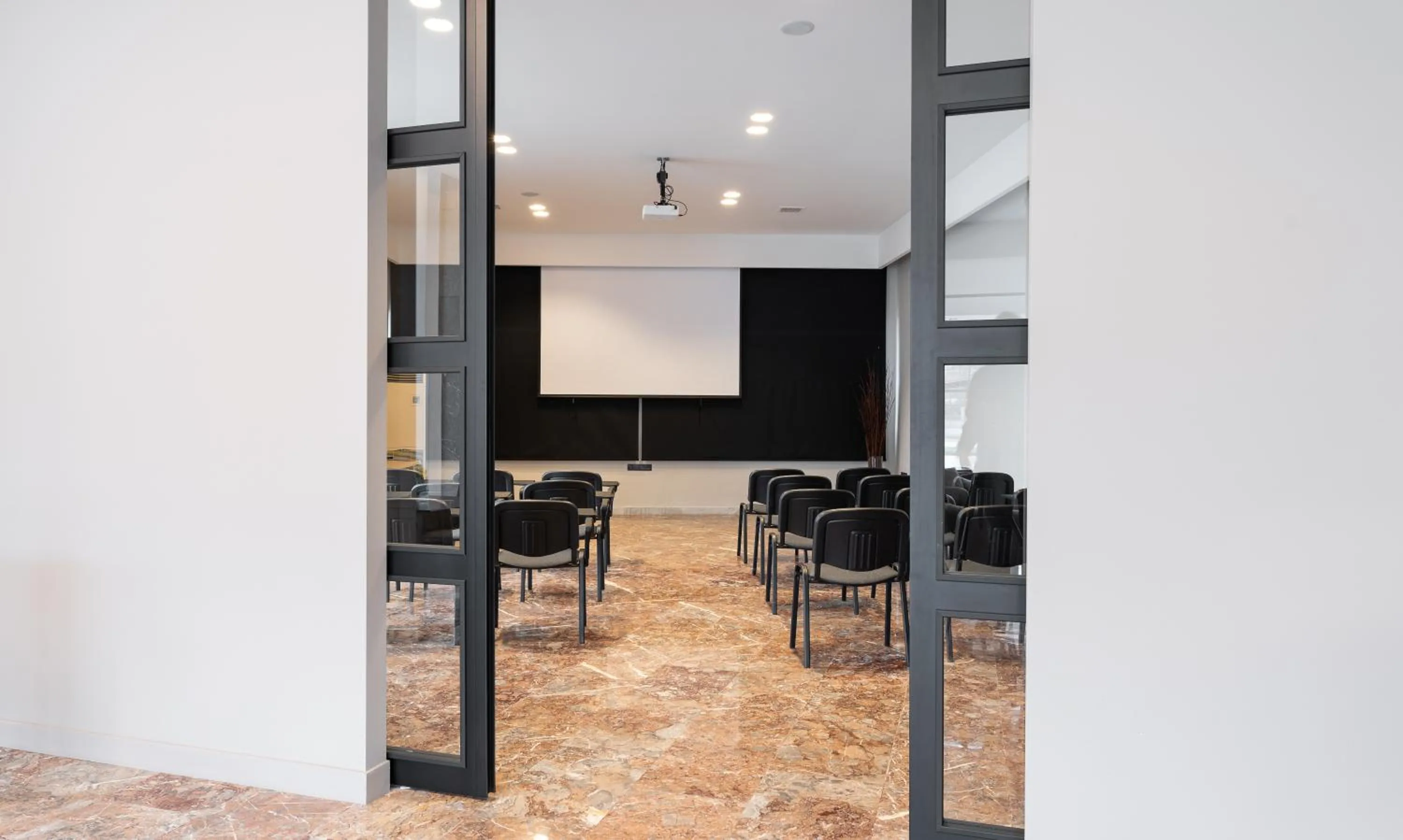 TV and multimedia in Nestos Hotel