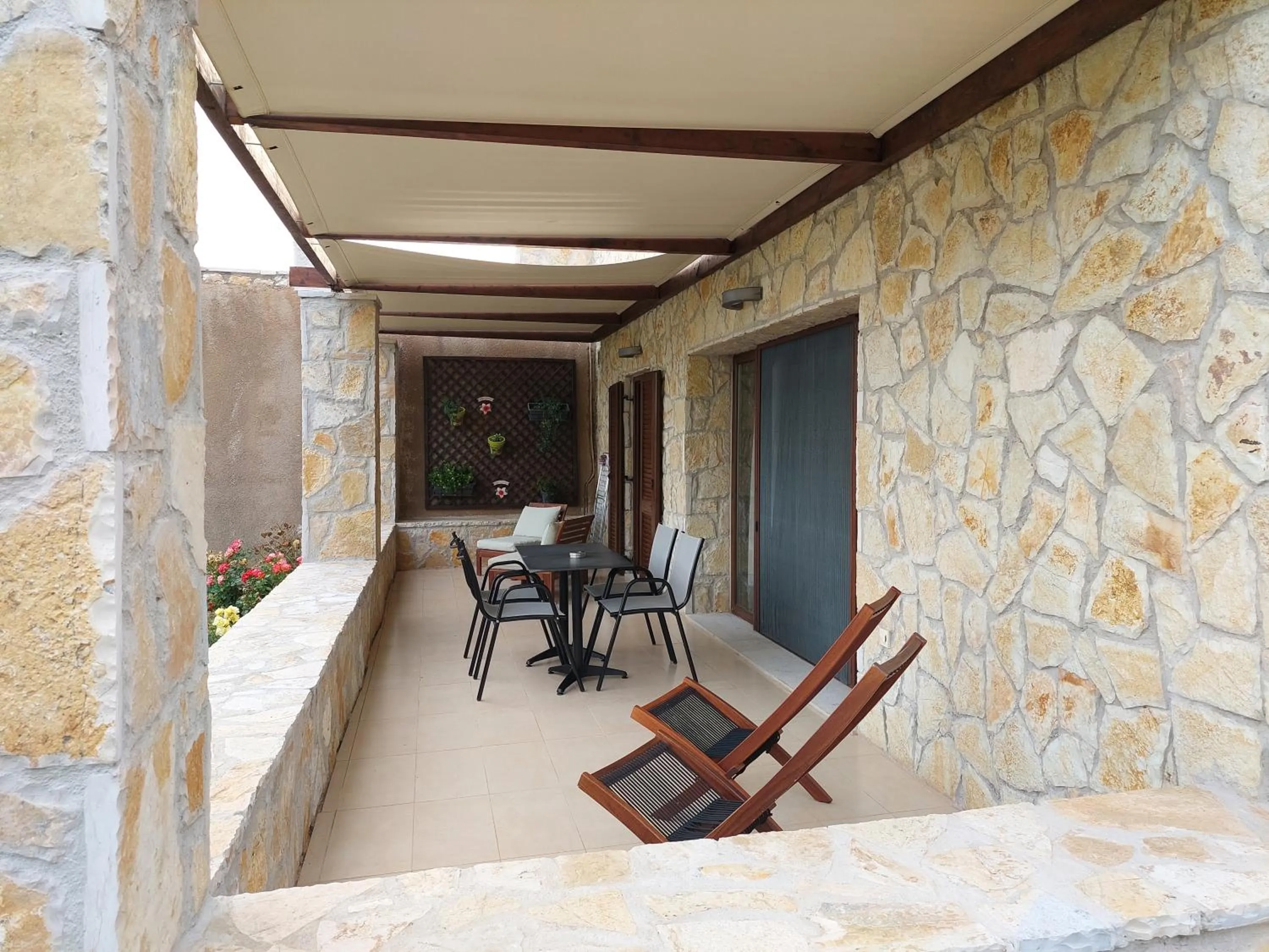 Patio in Perivoli Country Hotel & Retreat