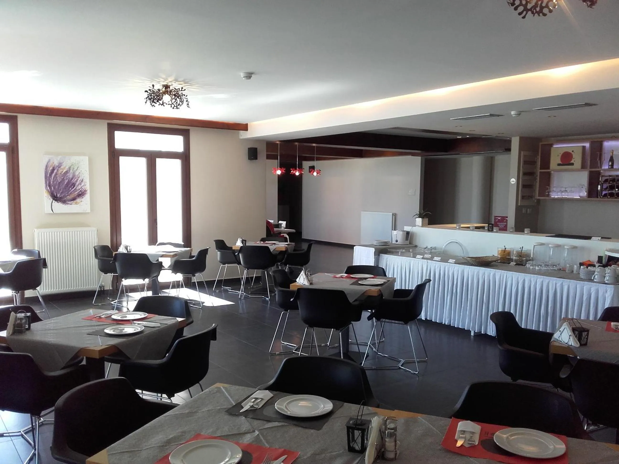 Restaurant/places to eat in Perivoli Country Hotel & Retreat