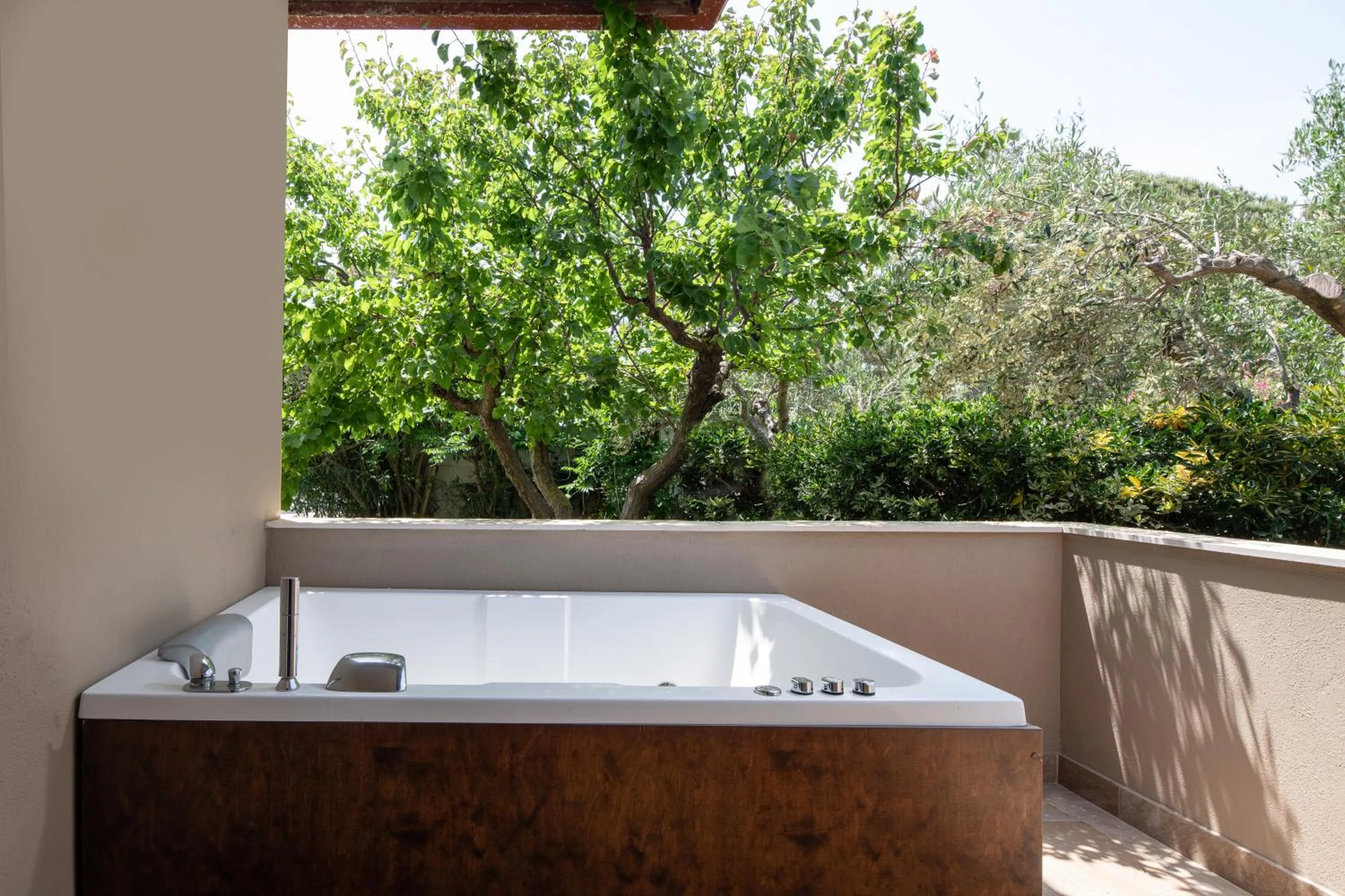 Balcony/Terrace in Antigoni Seaside Resort