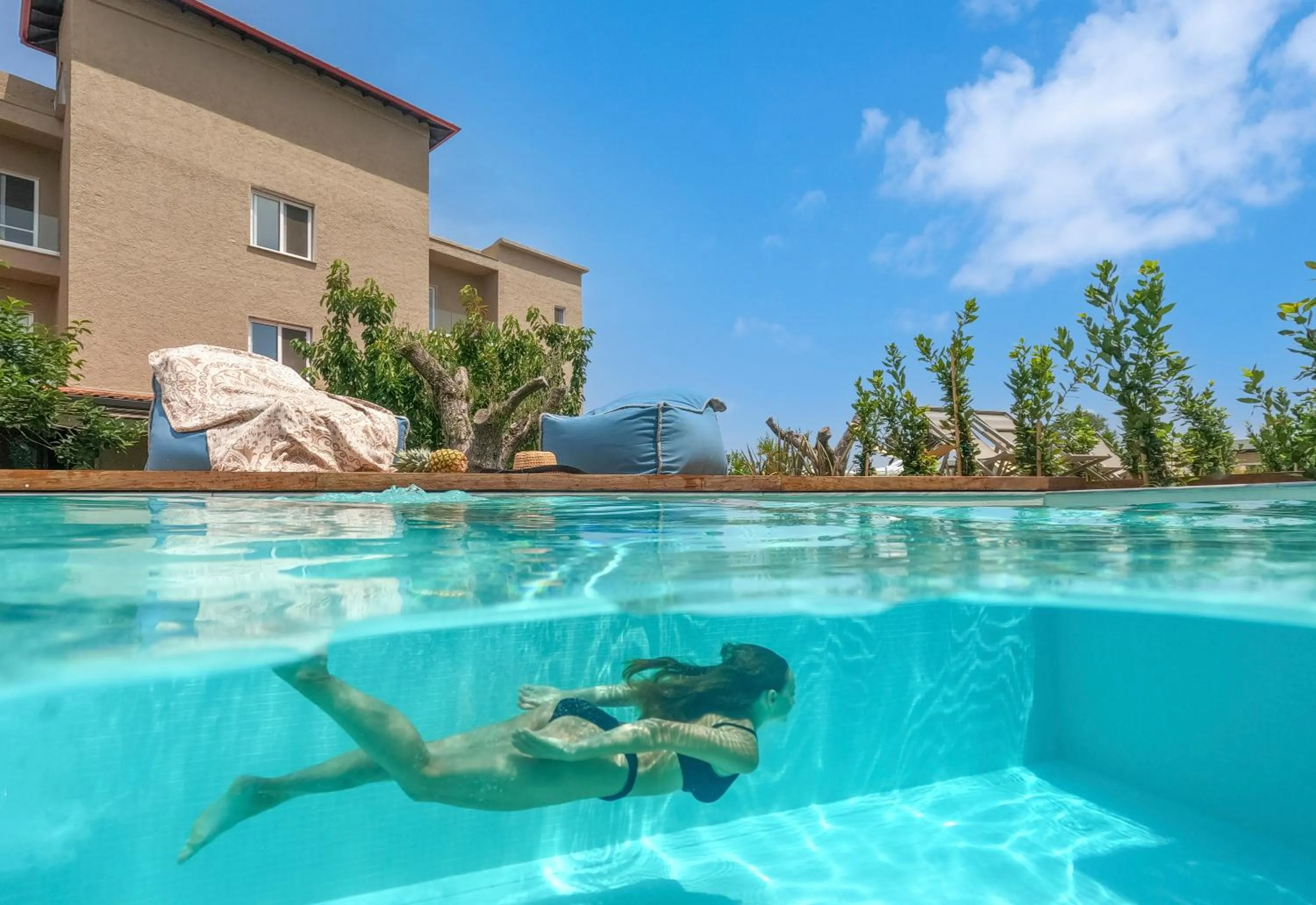 Swimming pool in Antigoni Seaside Resort