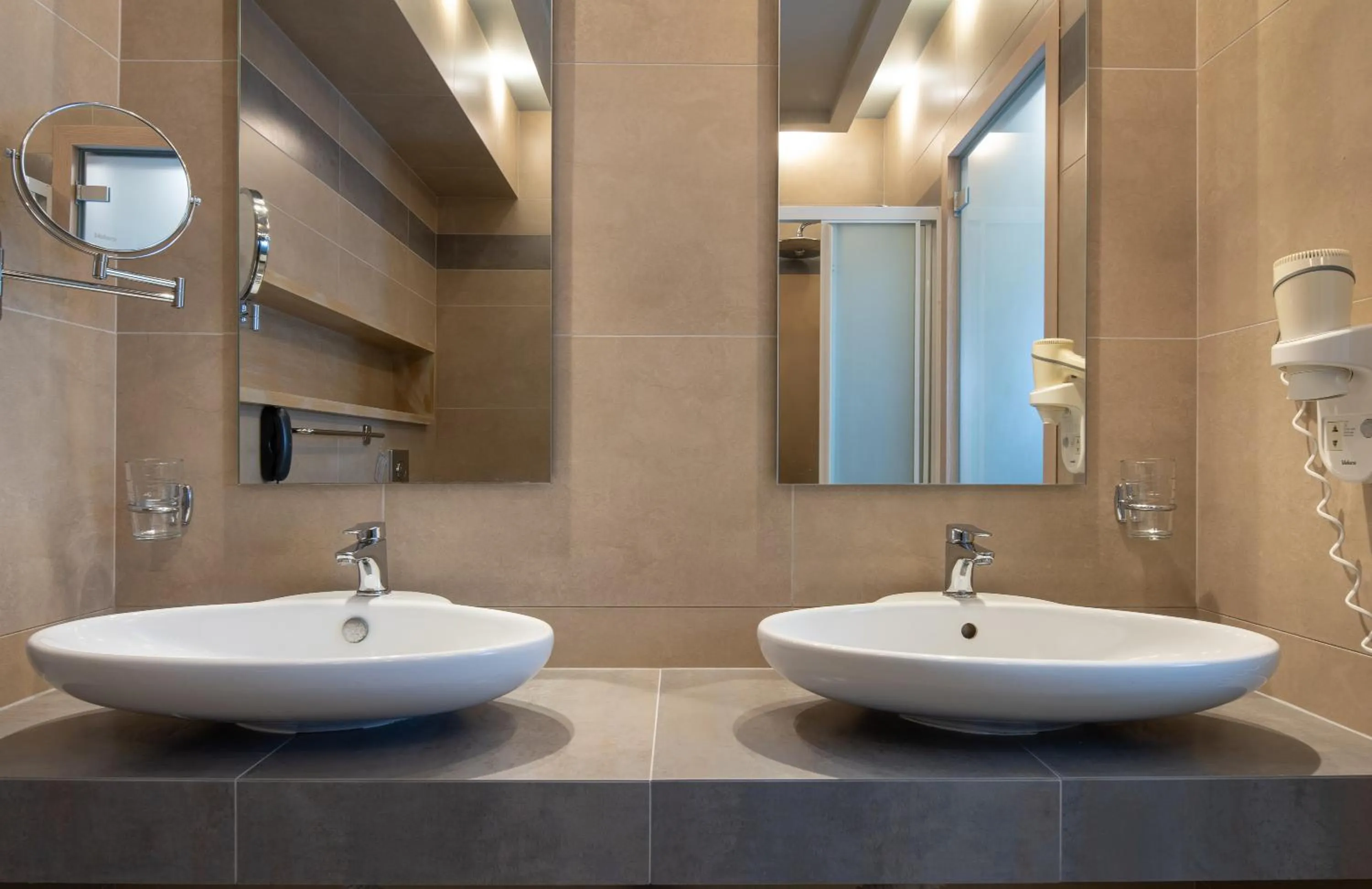 Bathroom in Antigoni Seaside Resort