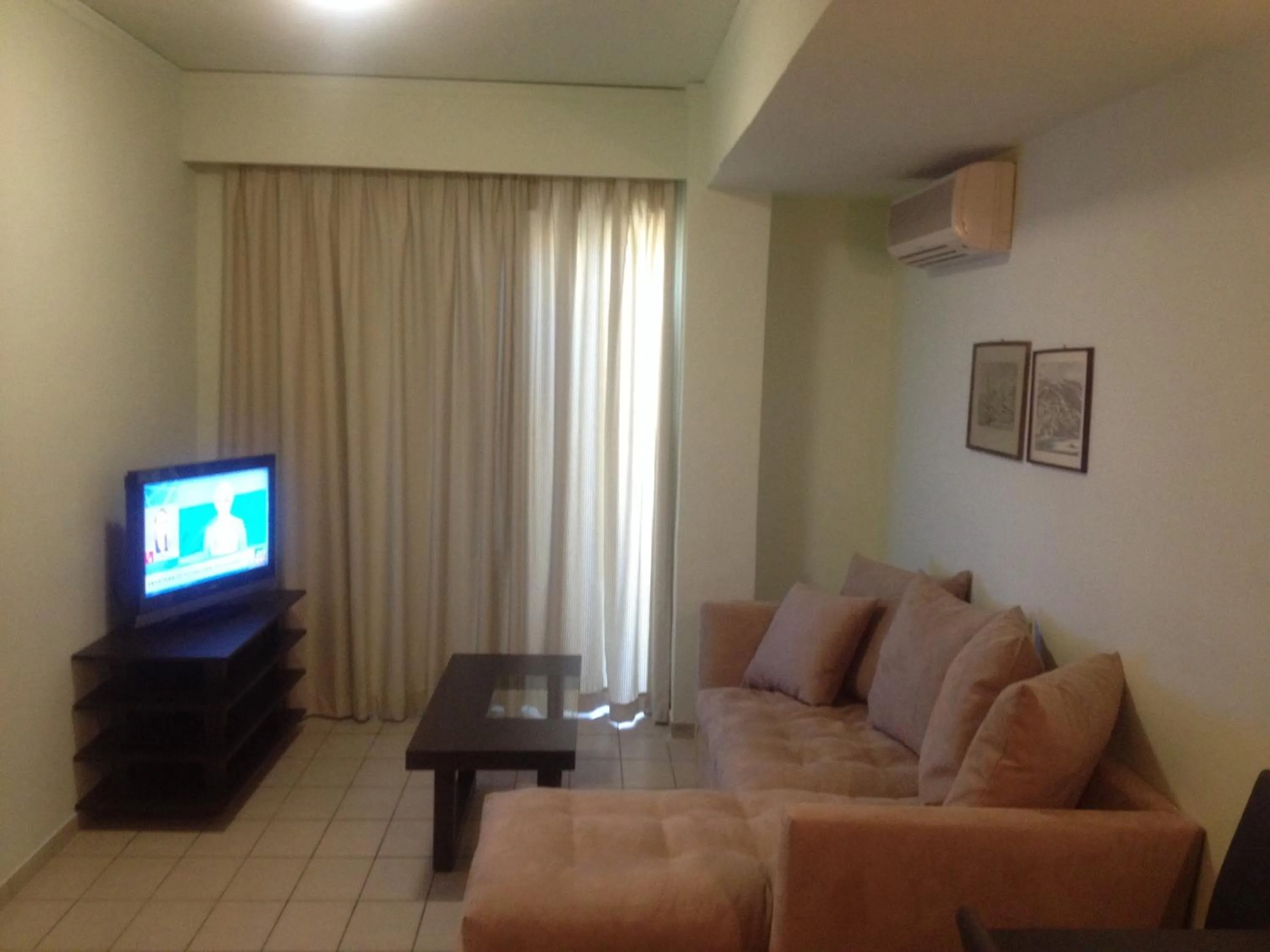 TV and multimedia in Jason Hotel Apartments