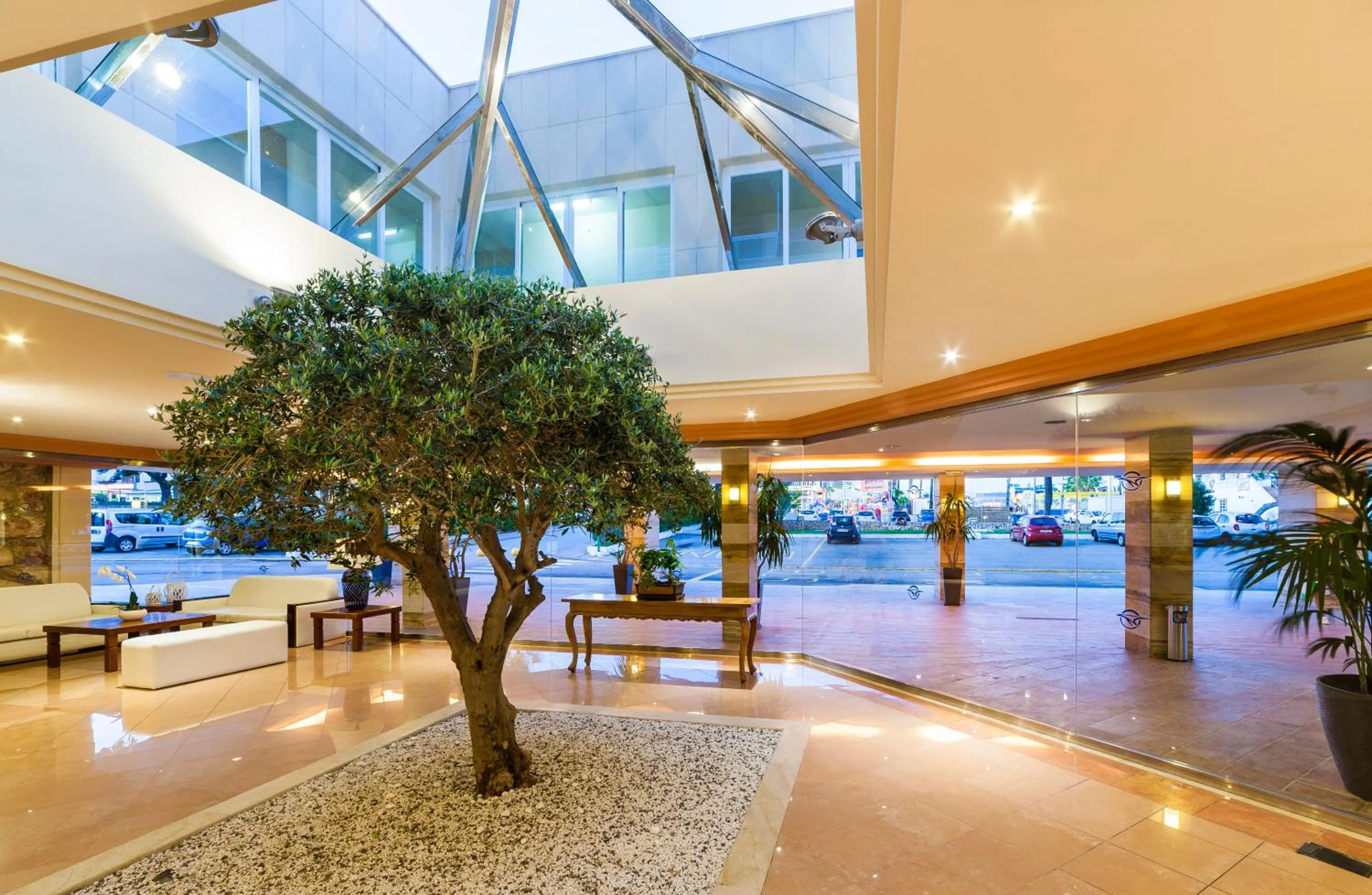 Lobby or reception in Globales Samoa