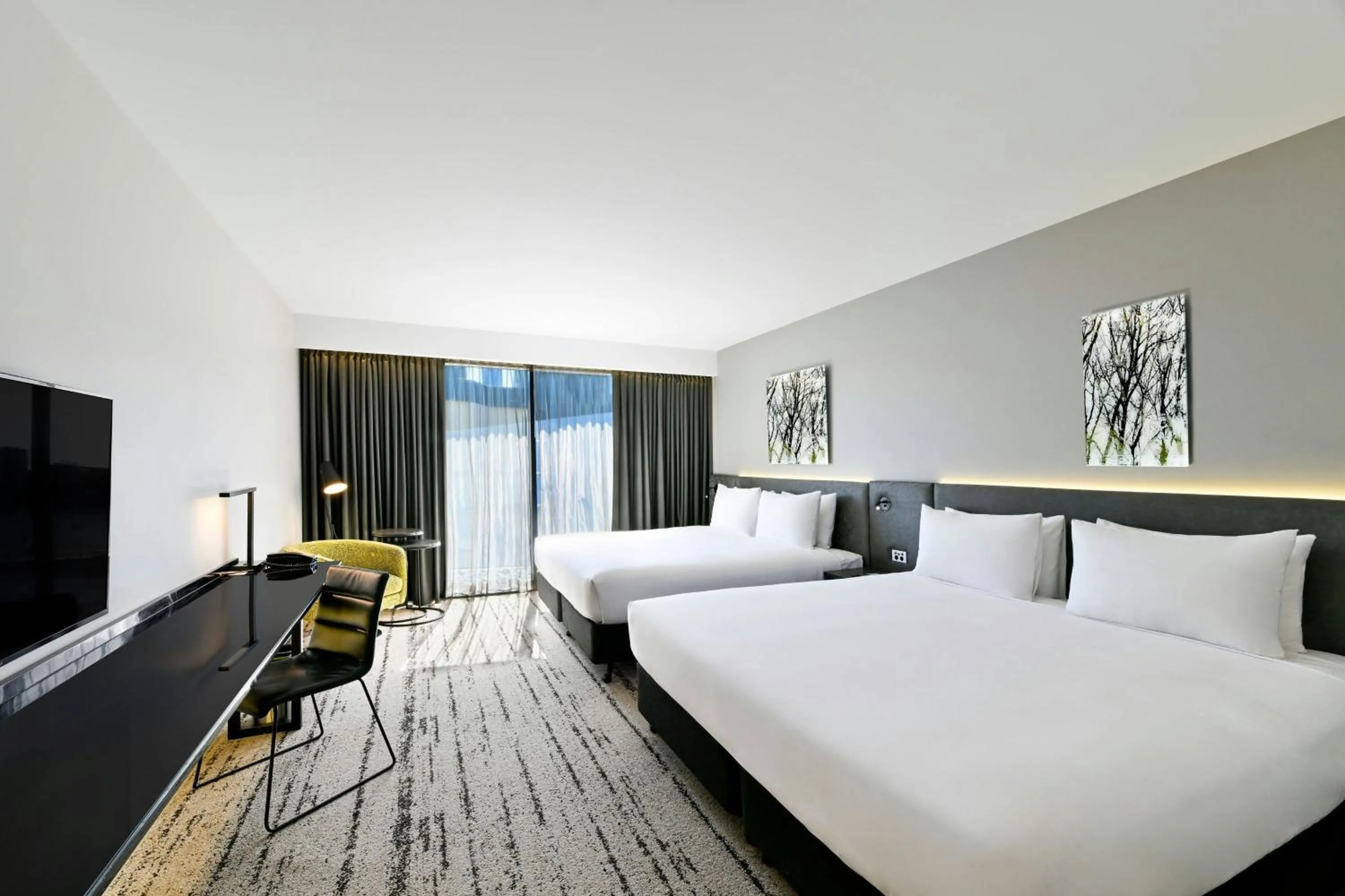 Photo of the whole room, Bed in Courtyard by Marriott Brisbane South Bank