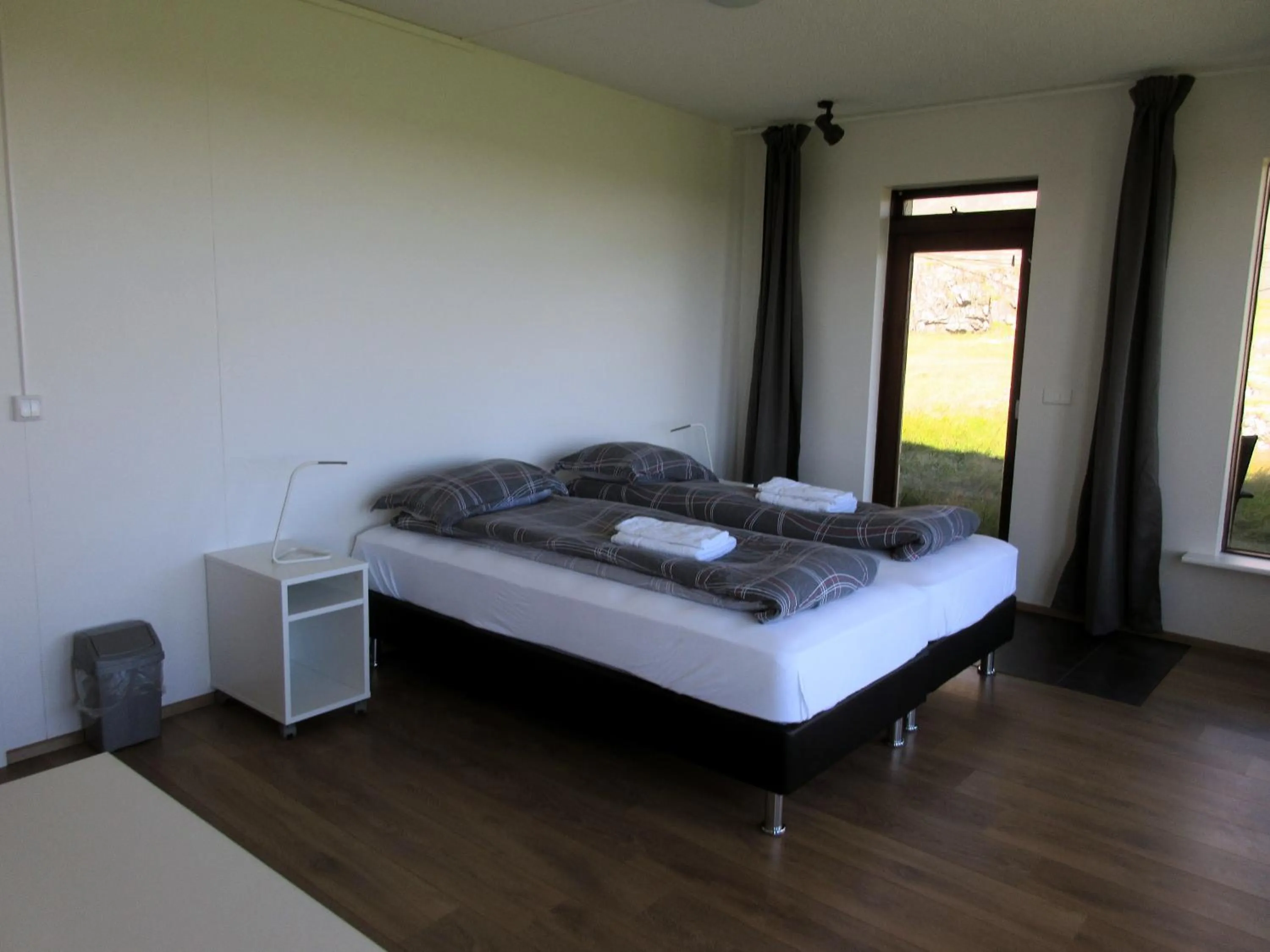 Photo of the whole room, Bed in Rauðaberg II