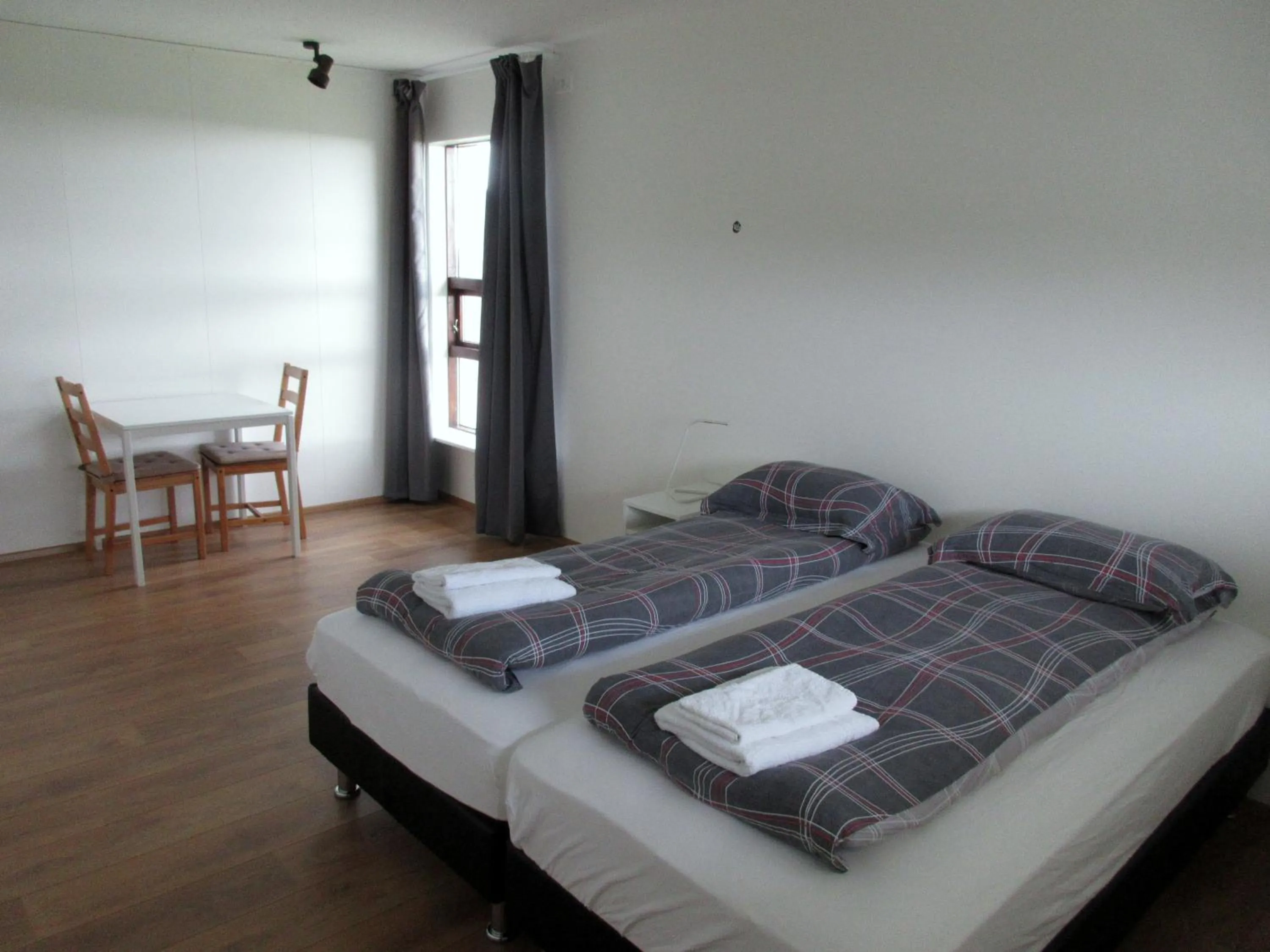 Photo of the whole room, Bed in Rauðaberg II