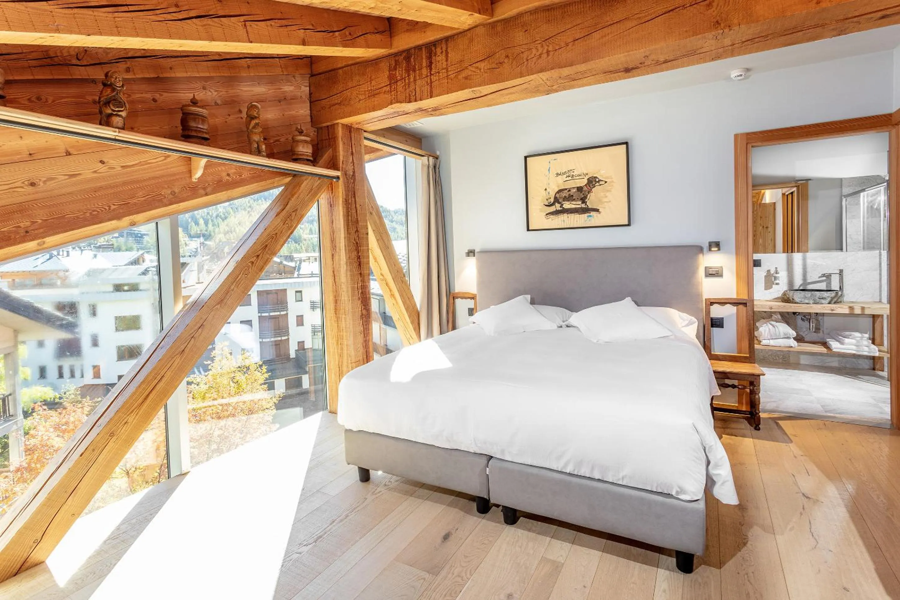 View (from property/room), Bed in Aux Pieds du Roi - Suite & Spa