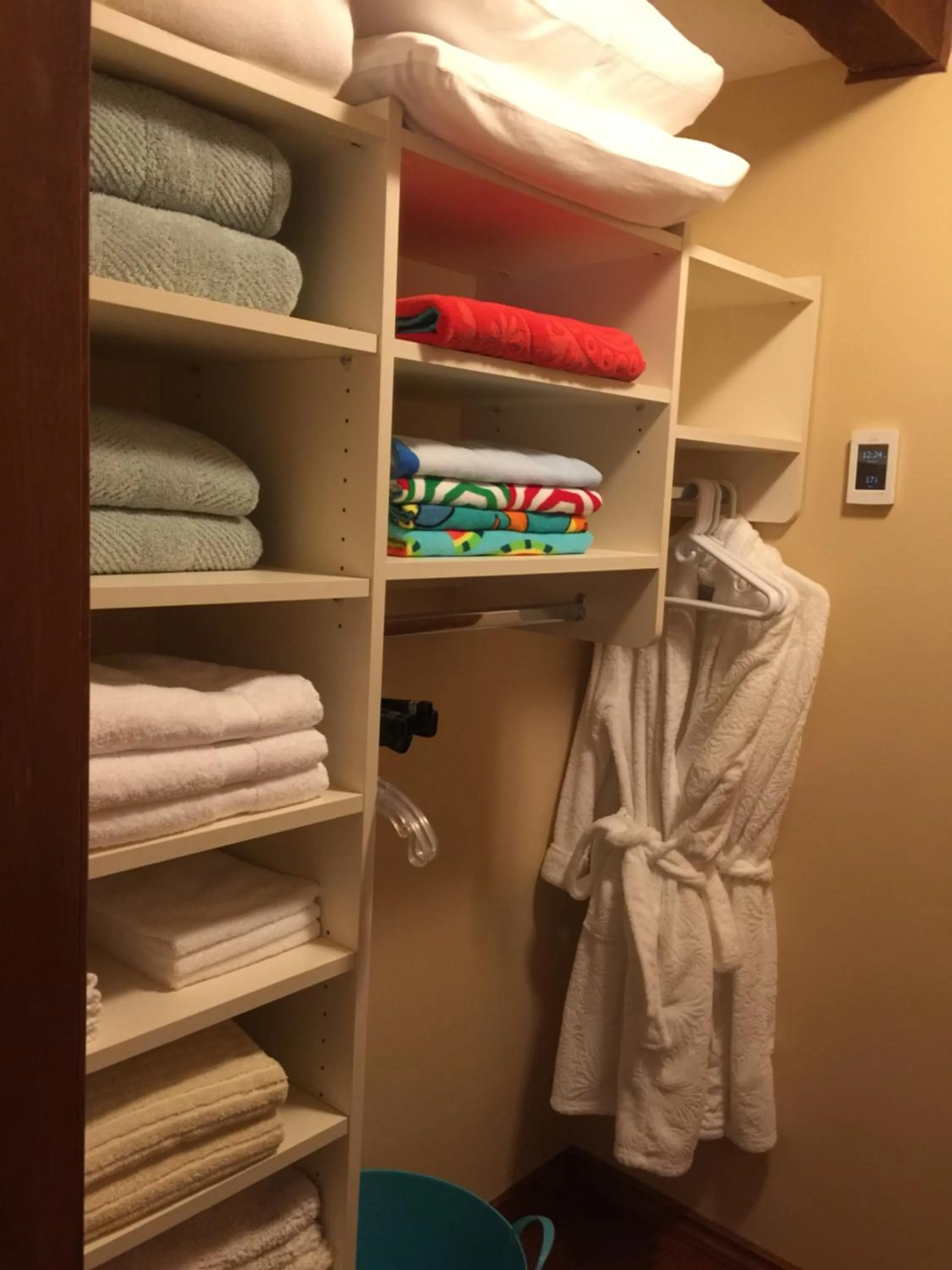 towels in Garden Bridge House