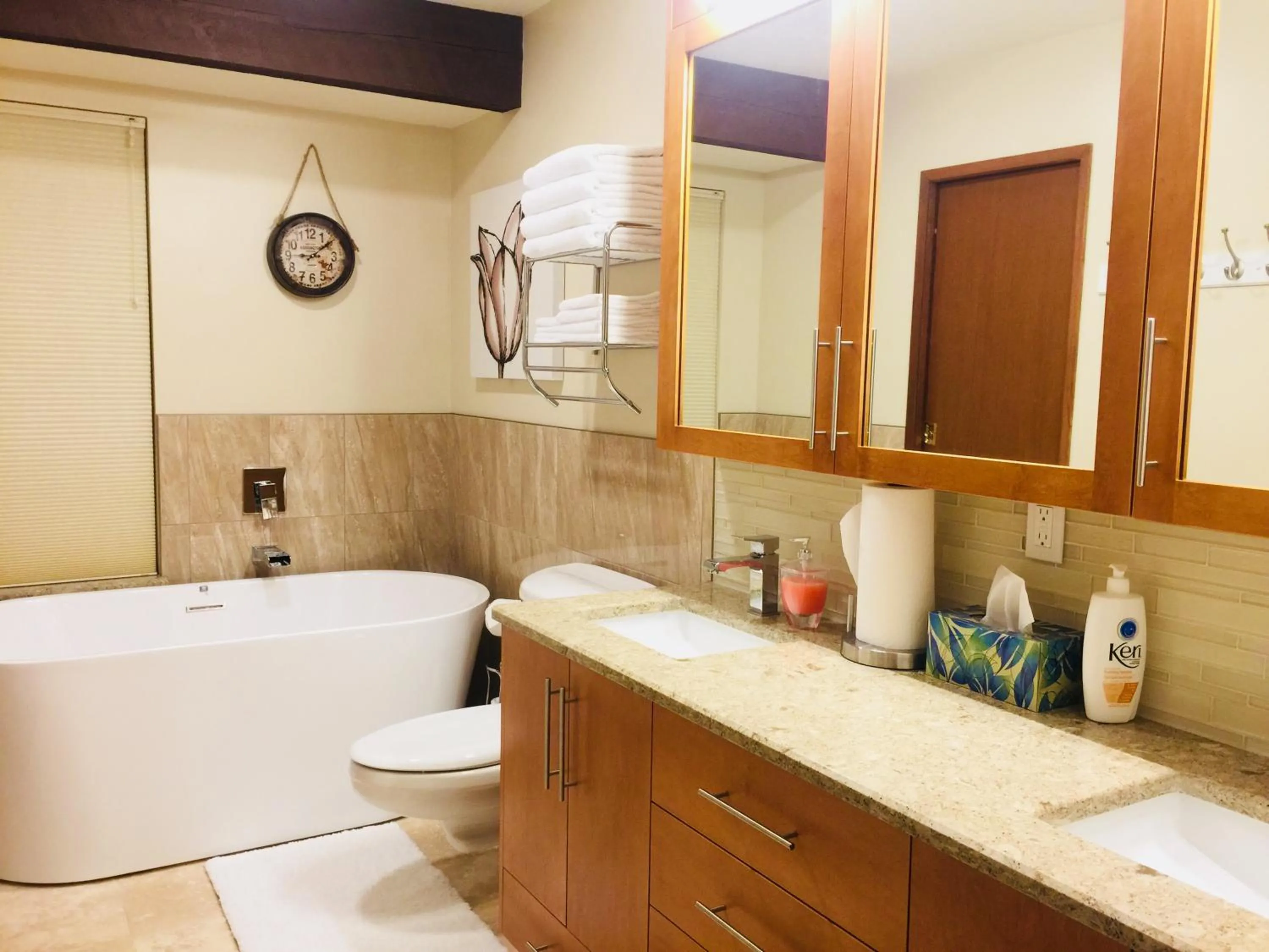 Toilet in Garden Bridge House